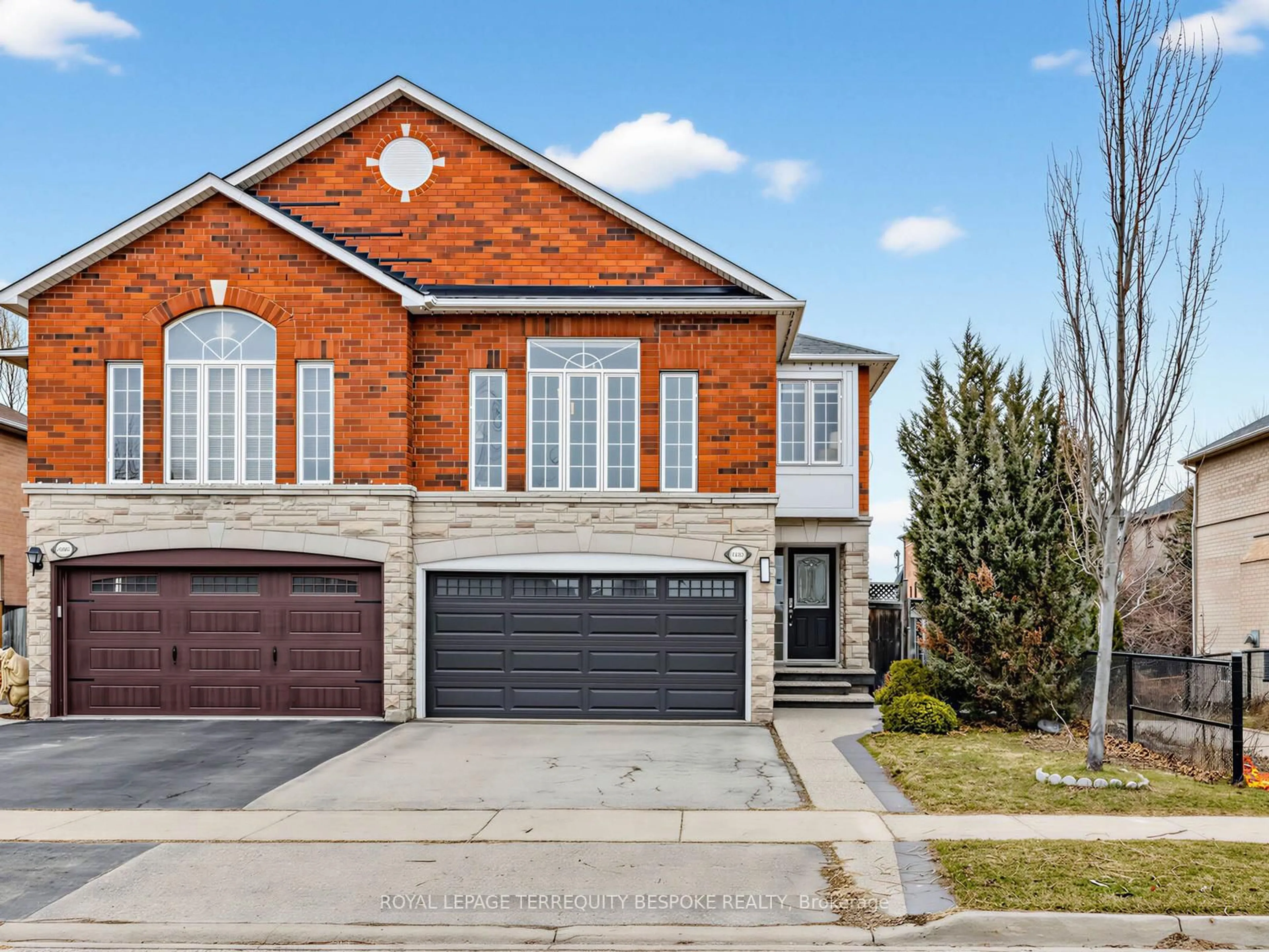 Home with brick exterior material, street for 1485 Pinecliff Rd, Oakville Ontario L6M 4A8