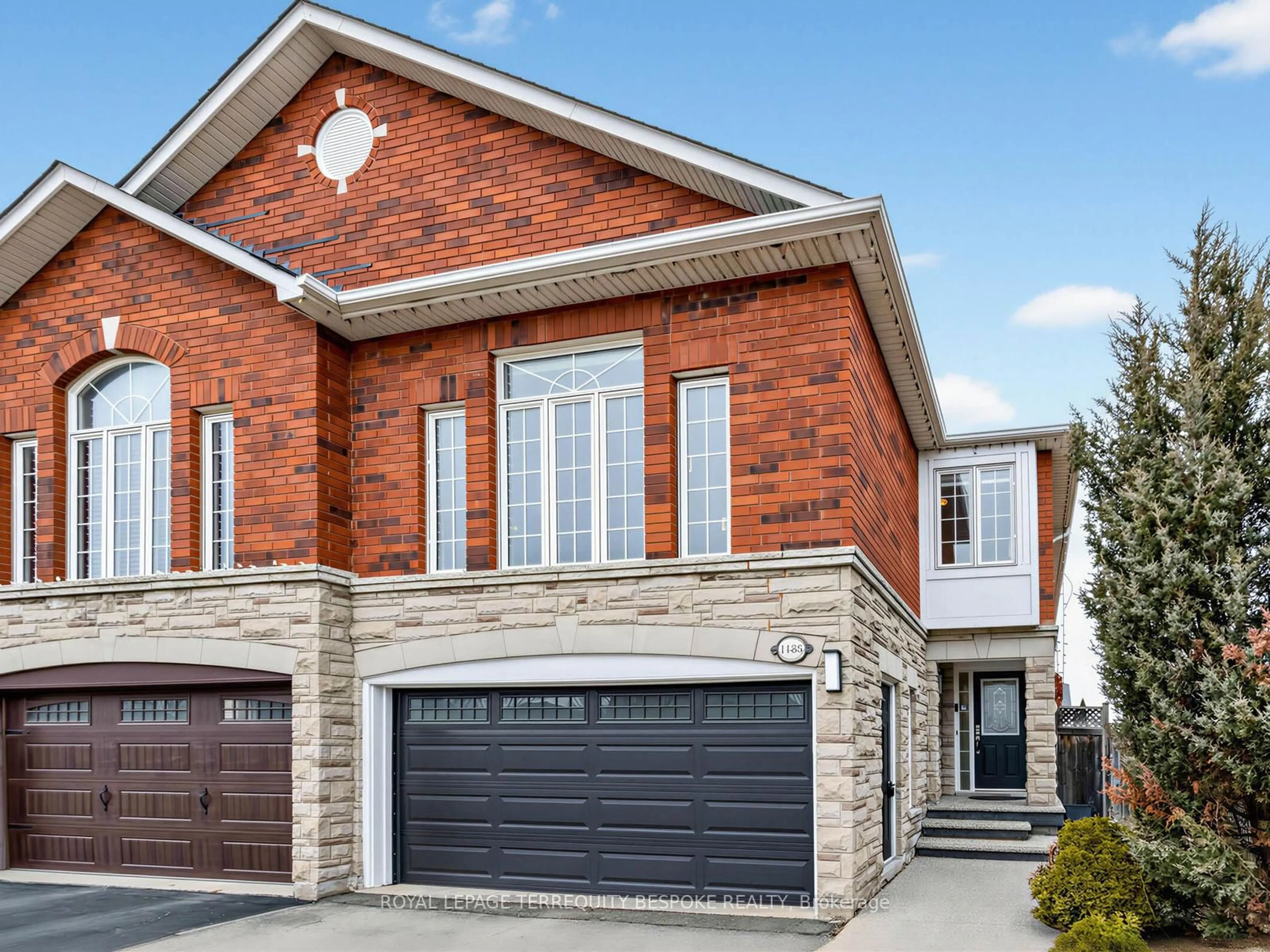 Home with brick exterior material, street for 1485 Pinecliff Rd, Oakville Ontario L6M 4A8