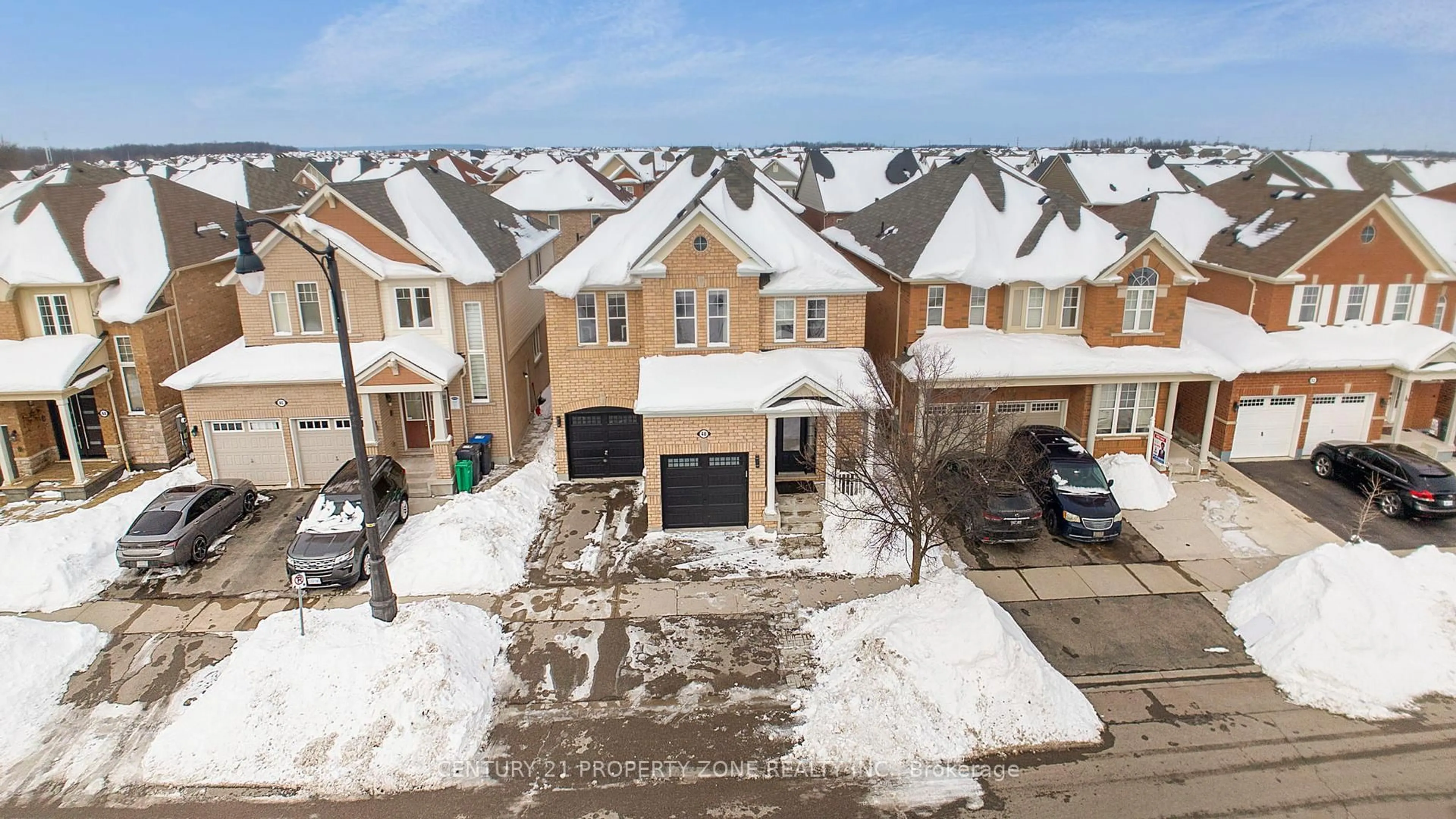 A pic from outside/outdoor area/front of a property/back of a property/a pic from drone, street for 48 Gibbs Rd, Brampton Ontario L7A 0Y5