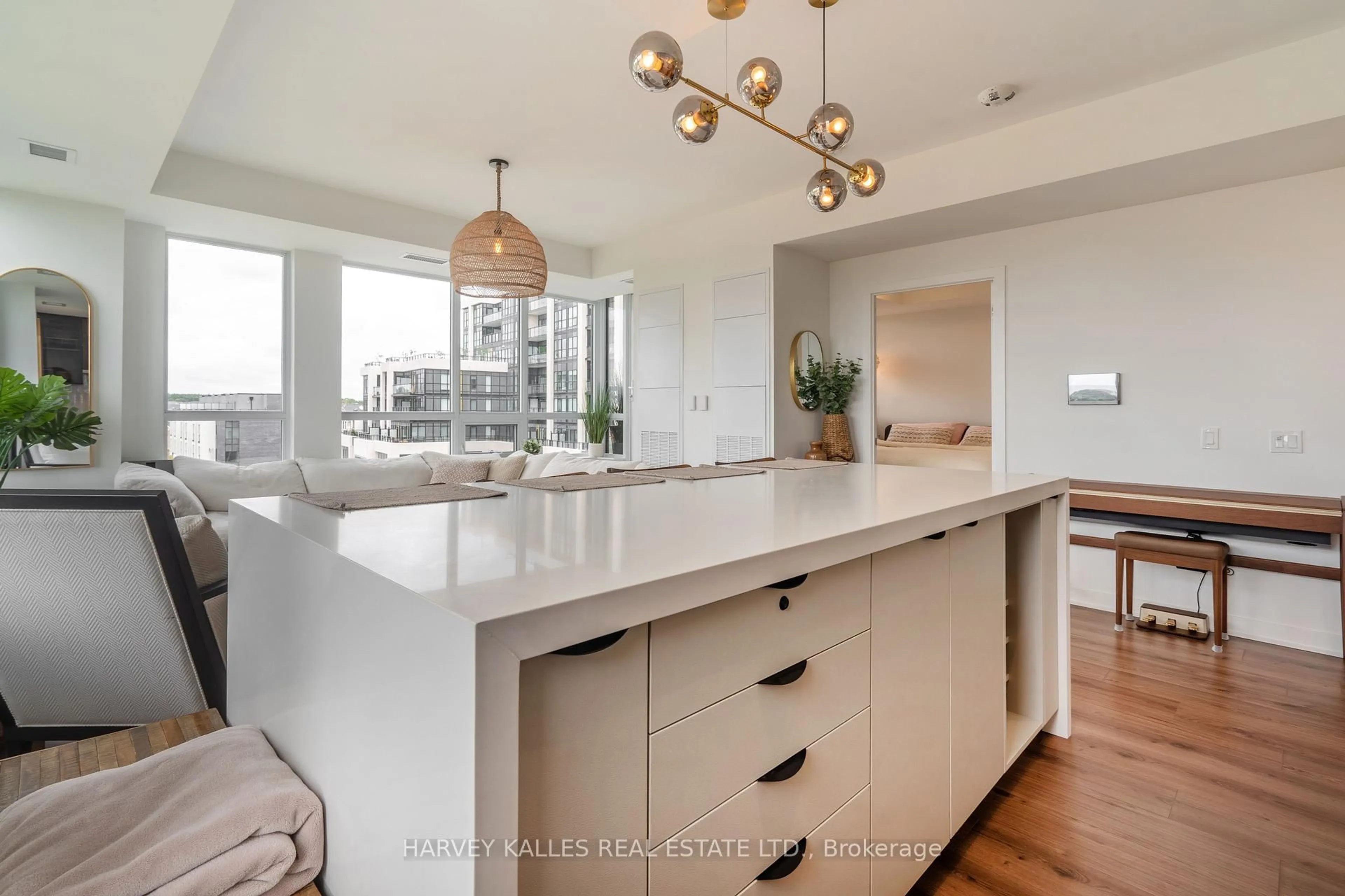 Contemporary kitchen, unknown for 405 Dundas St #432, Oakville Ontario L6M 5P9