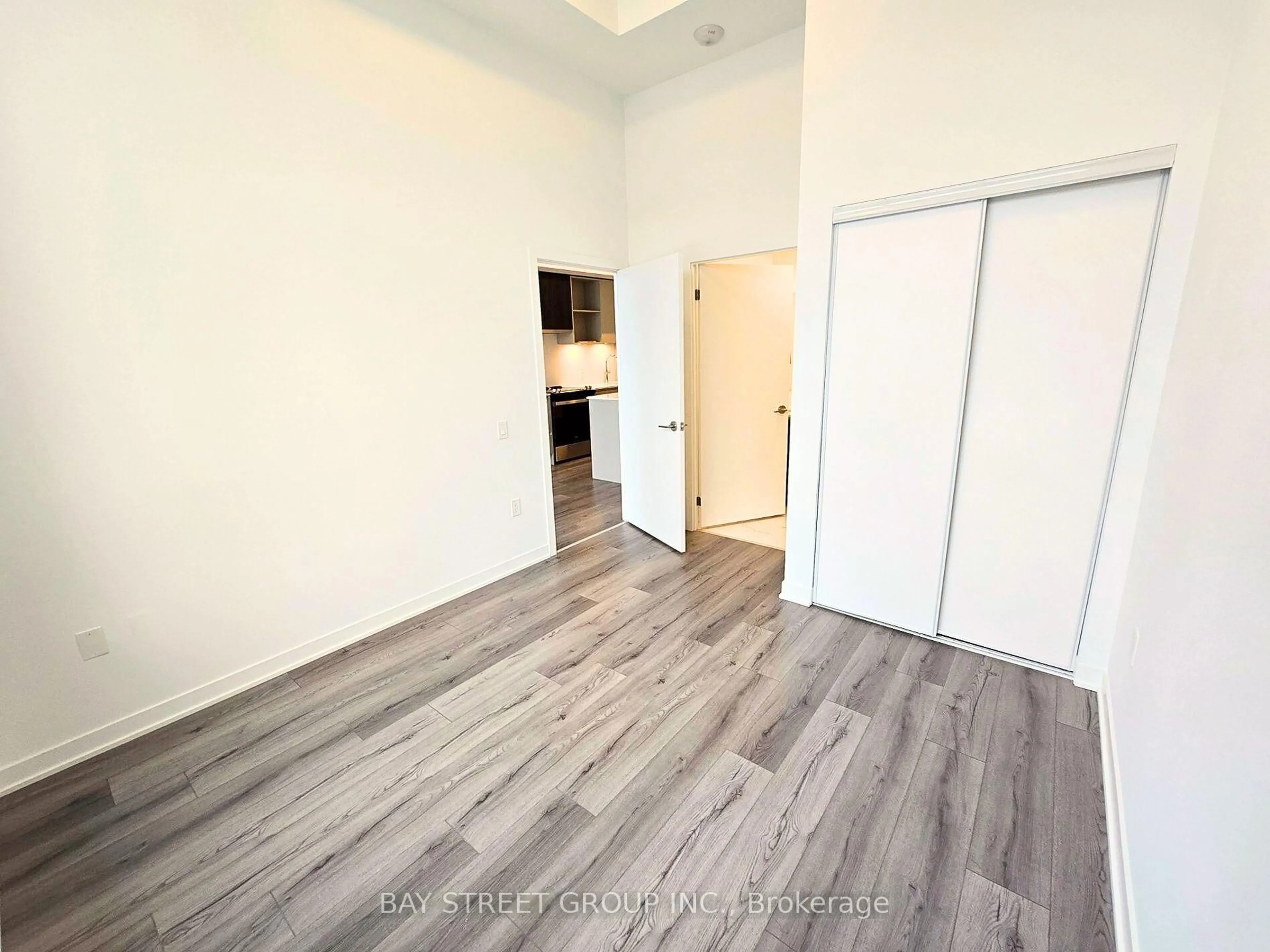 A pic of a room for 395 Dundas St #130, Oakville Ontario L6M 5R8