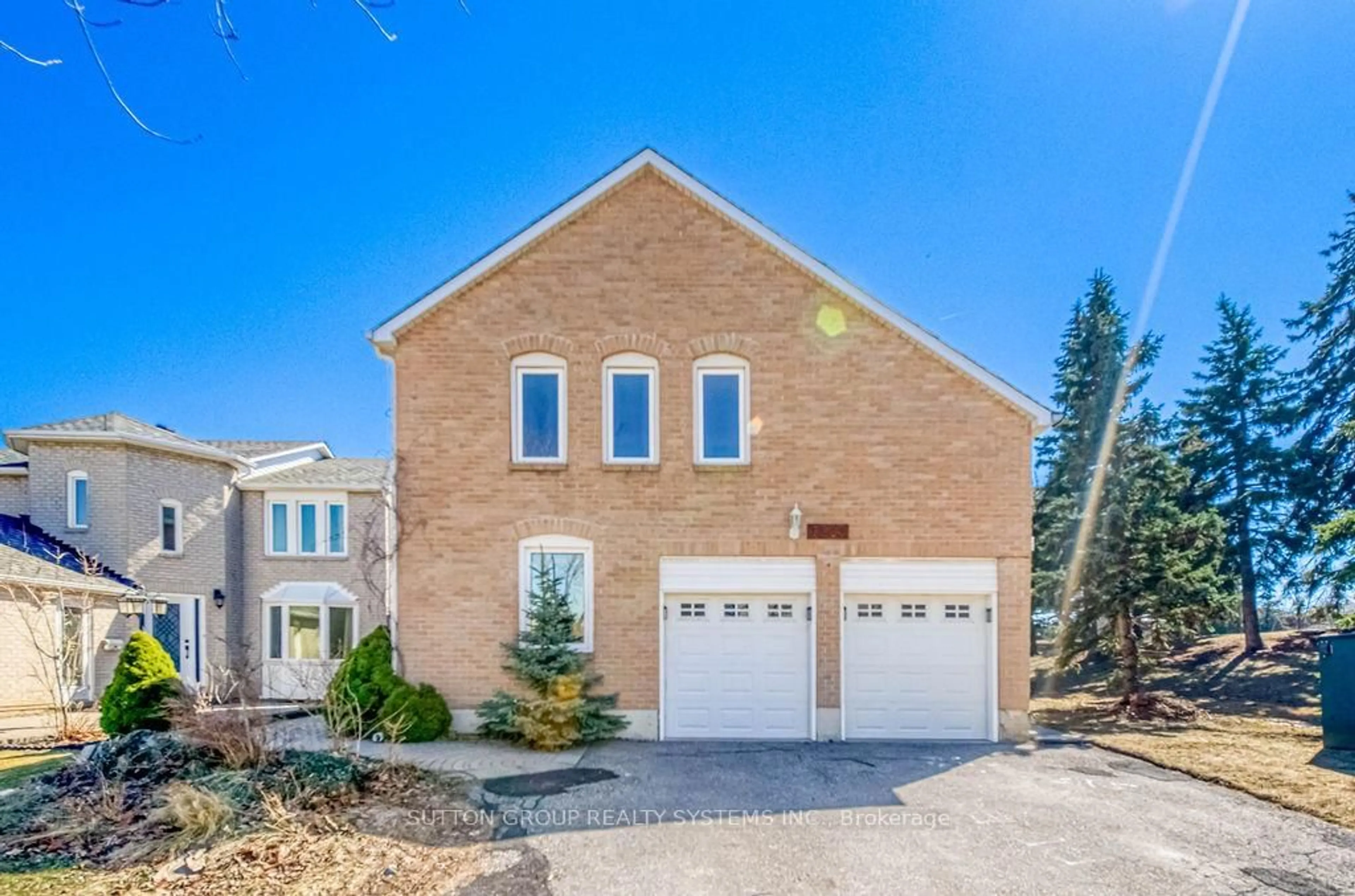 Home with brick exterior material, street for 7205 Danton Prom, Mississauga Ontario L5N 5C5