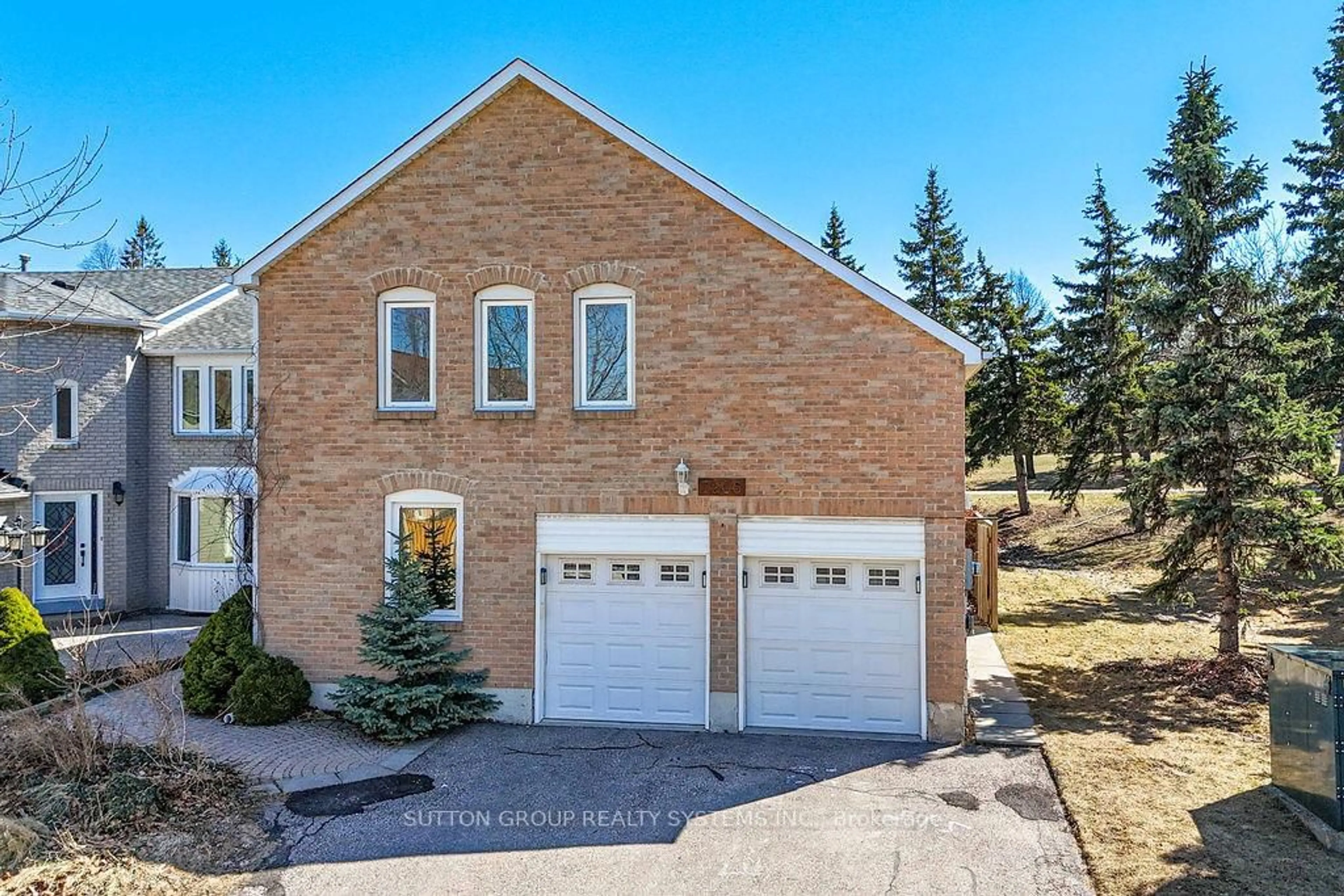 Home with brick exterior material, street for 7205 Danton Prom, Mississauga Ontario L5N 5C5