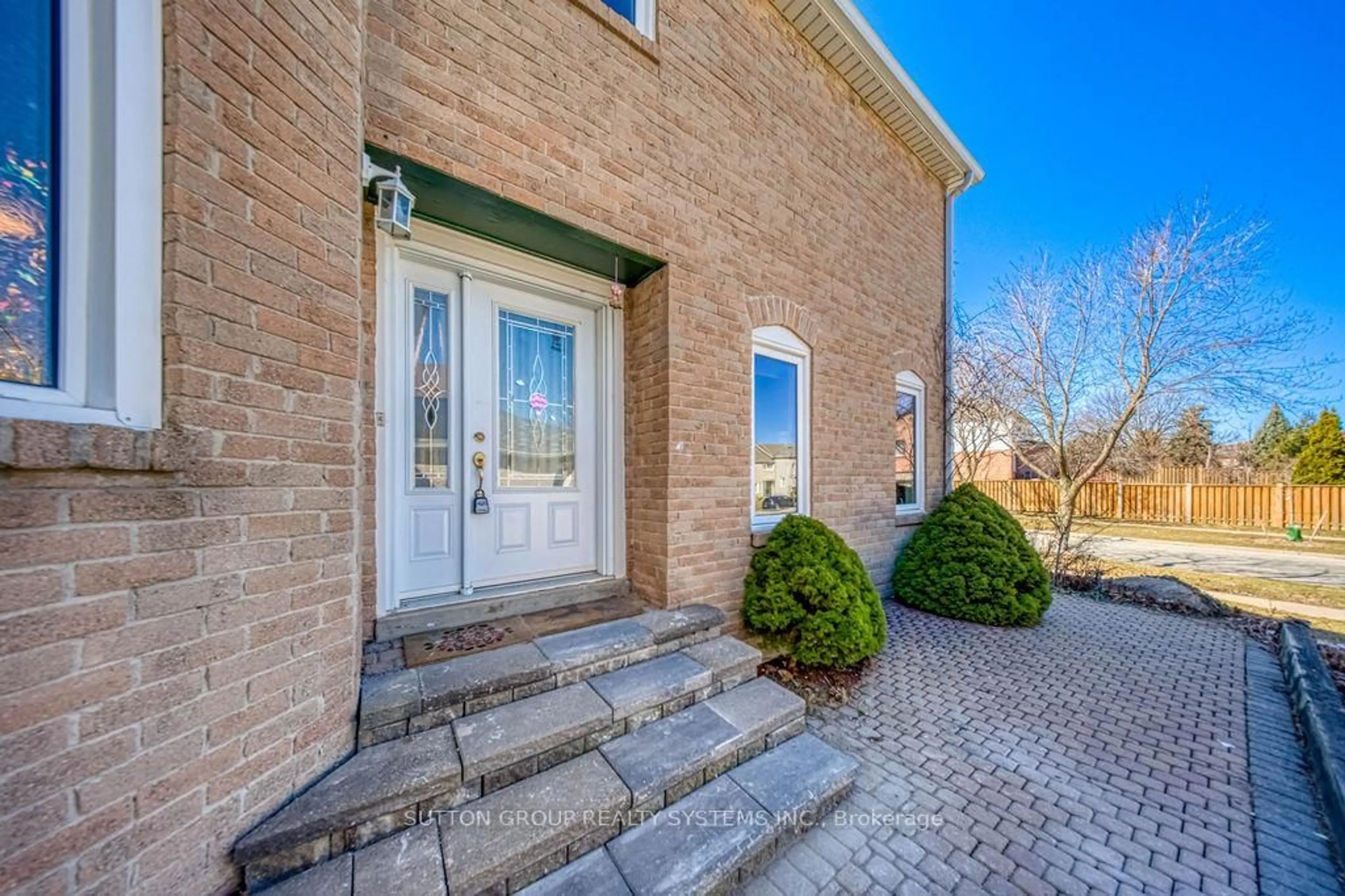 Unknown for 7205 Danton Prom, Mississauga Ontario L5N 5C5