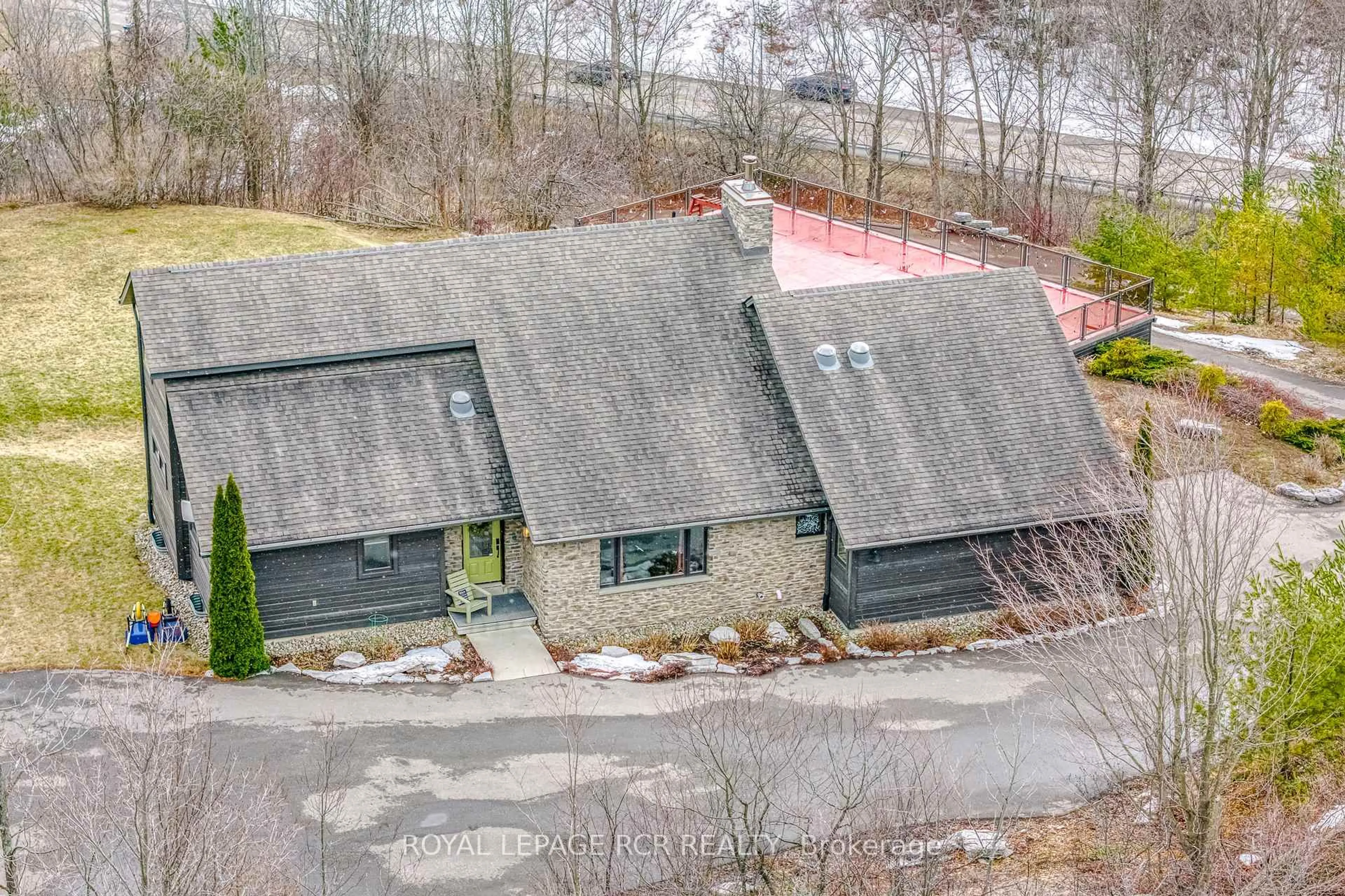 A pic from outside/outdoor area/front of a property/back of a property/a pic from drone, unknown for 15995 Humber Station Rd, Caledon Ontario L7E 3A3