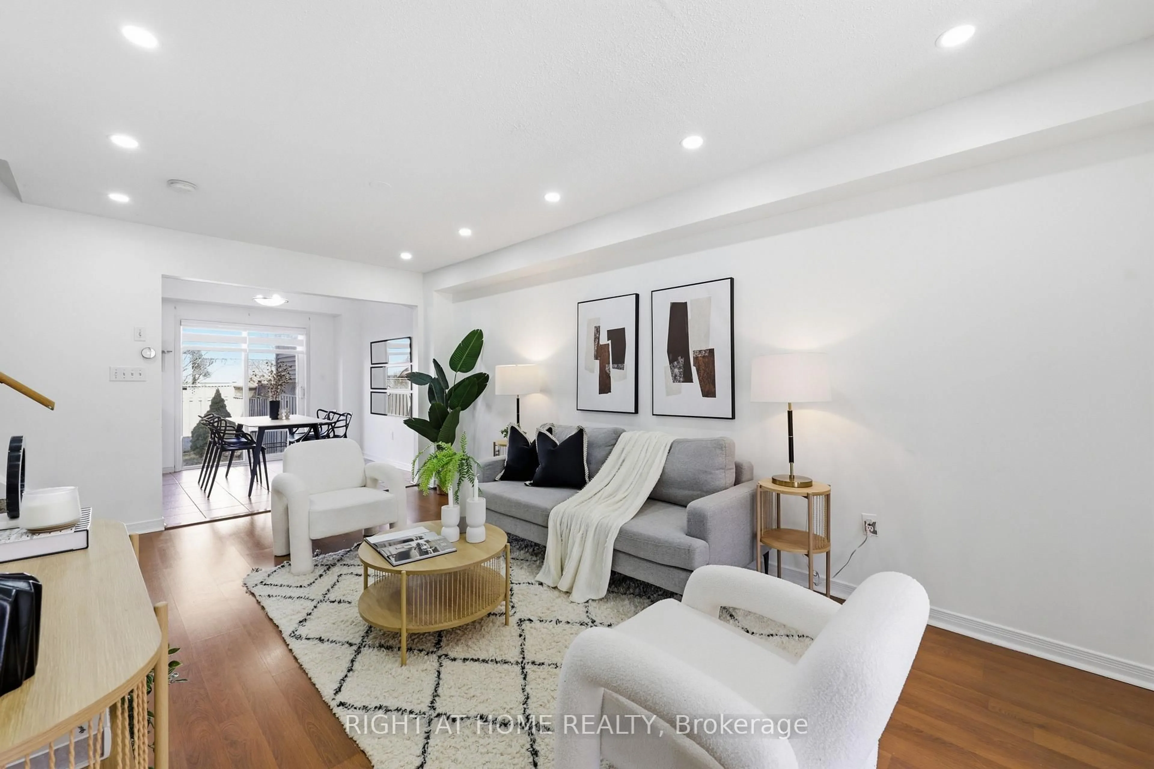 Living room with furniture, unknown for 111 Gollins Dr, Milton Ontario L9T 6J9