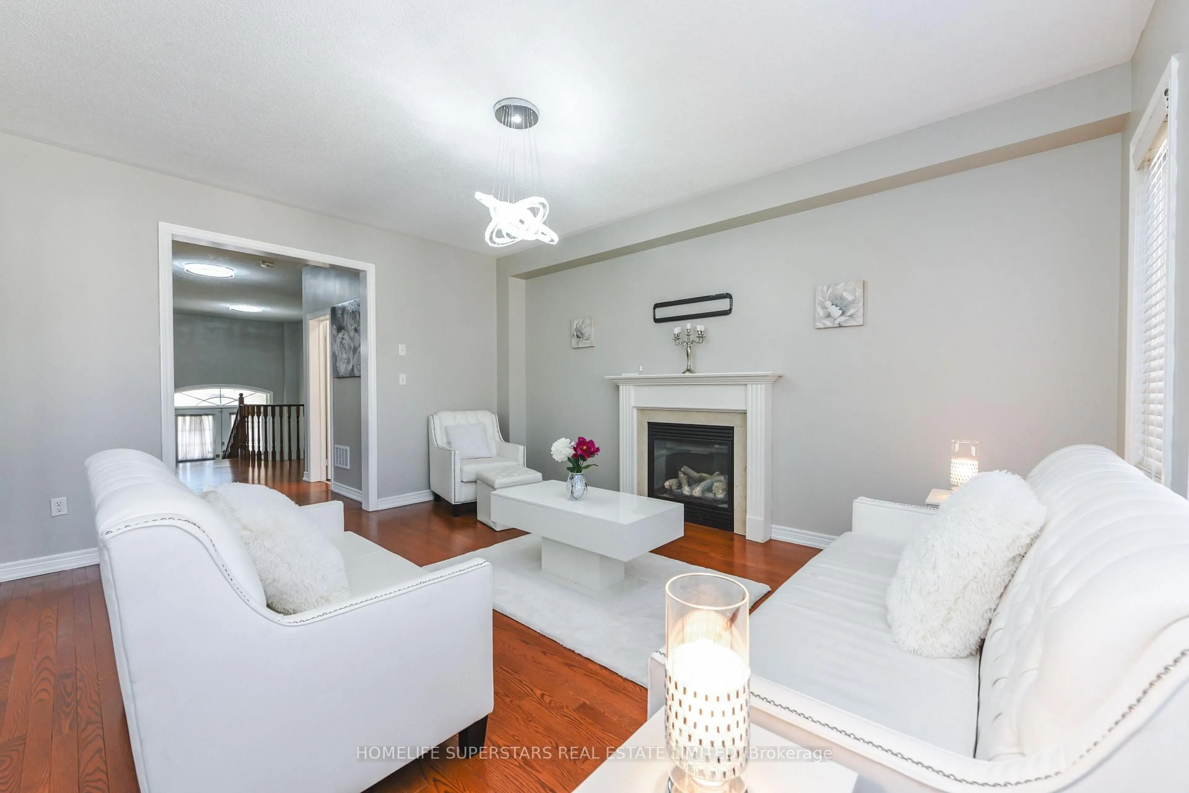 Living room with furniture, unknown for 5 Amy Ave, Brampton Ontario L6P 3L7