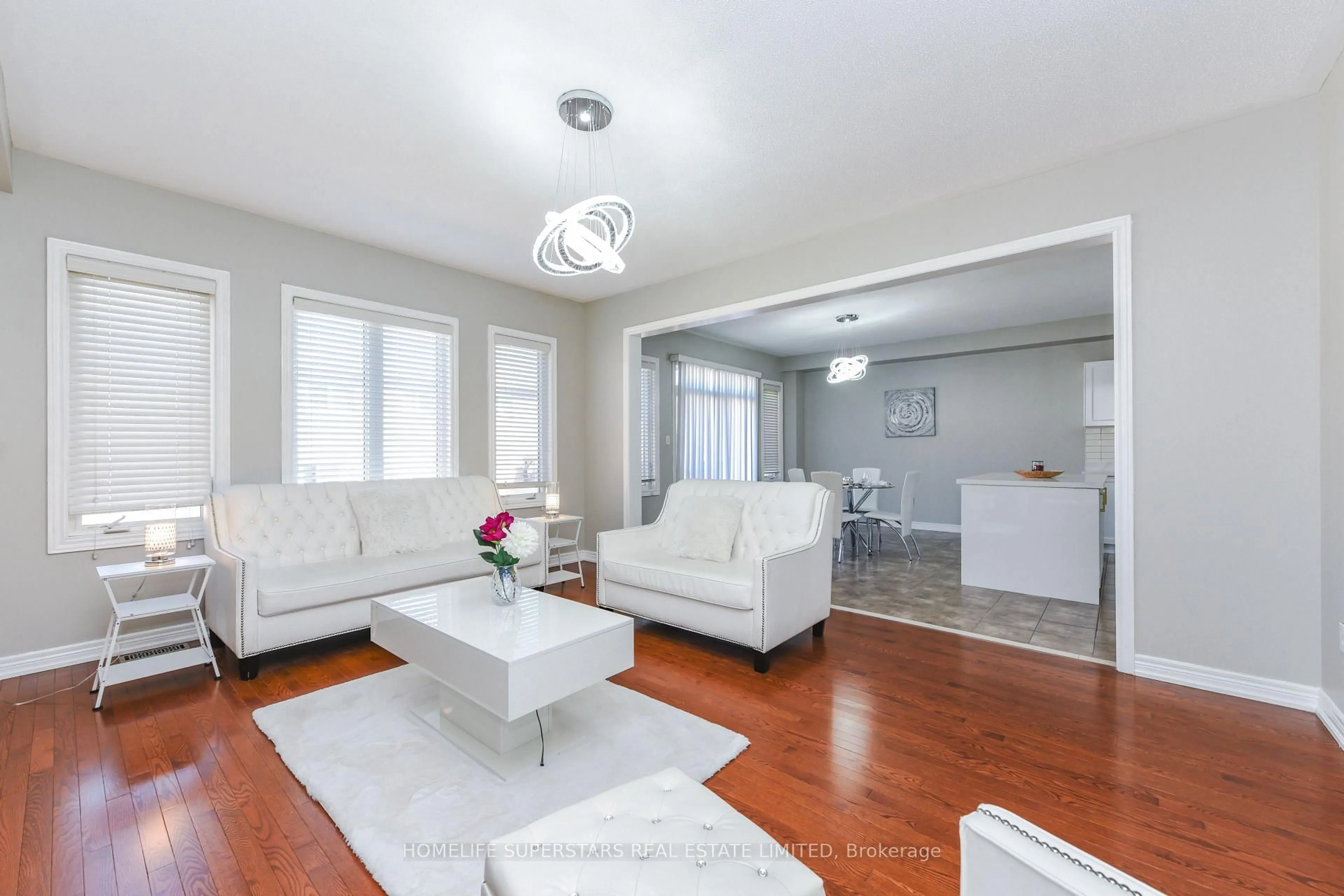 Living room with furniture, unknown for 5 Amy Ave, Brampton Ontario L6P 3L7