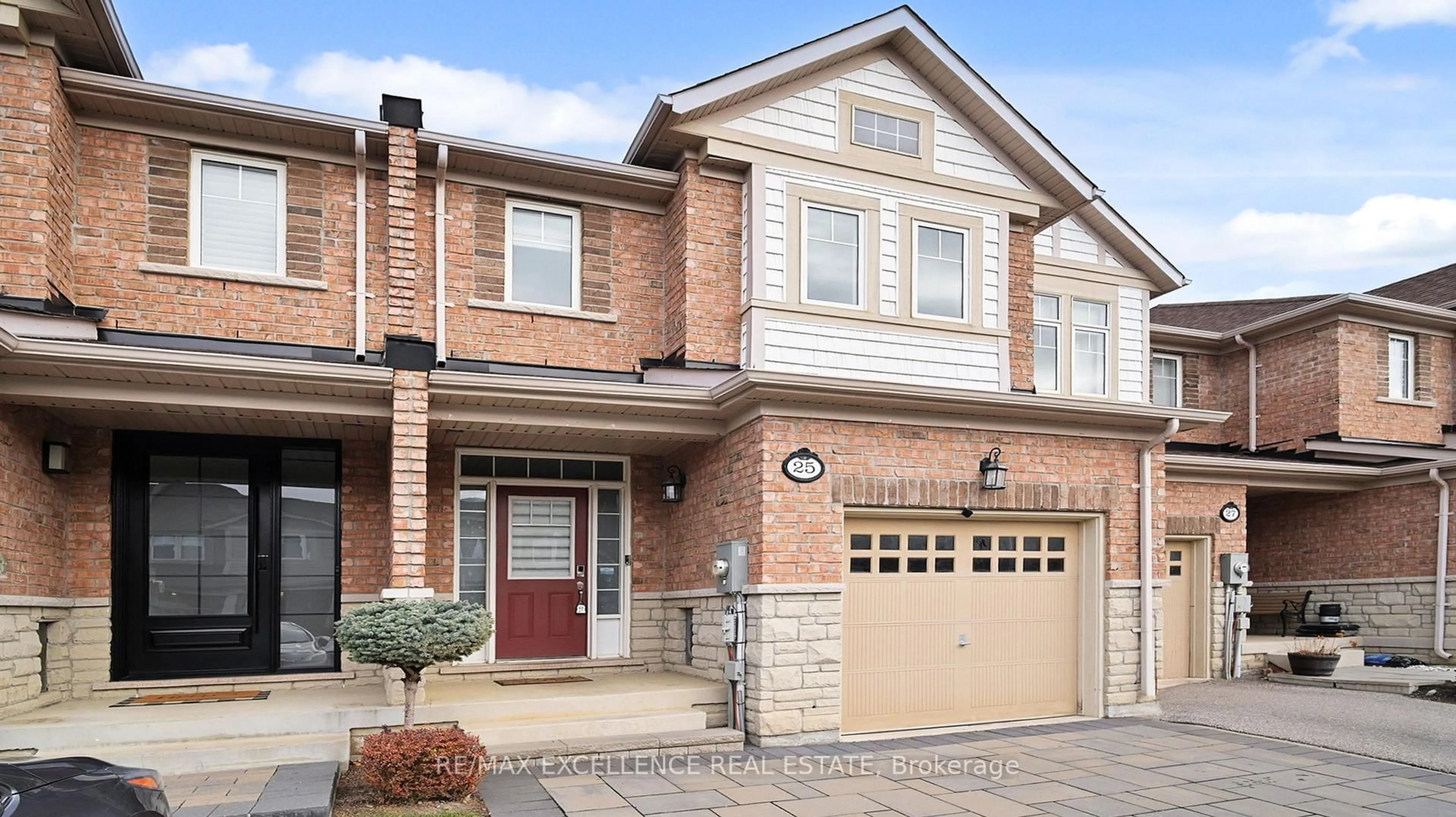 Home with brick exterior material, street for 25 VINEWOOD Rd, Caledon Ontario L7C 1A9