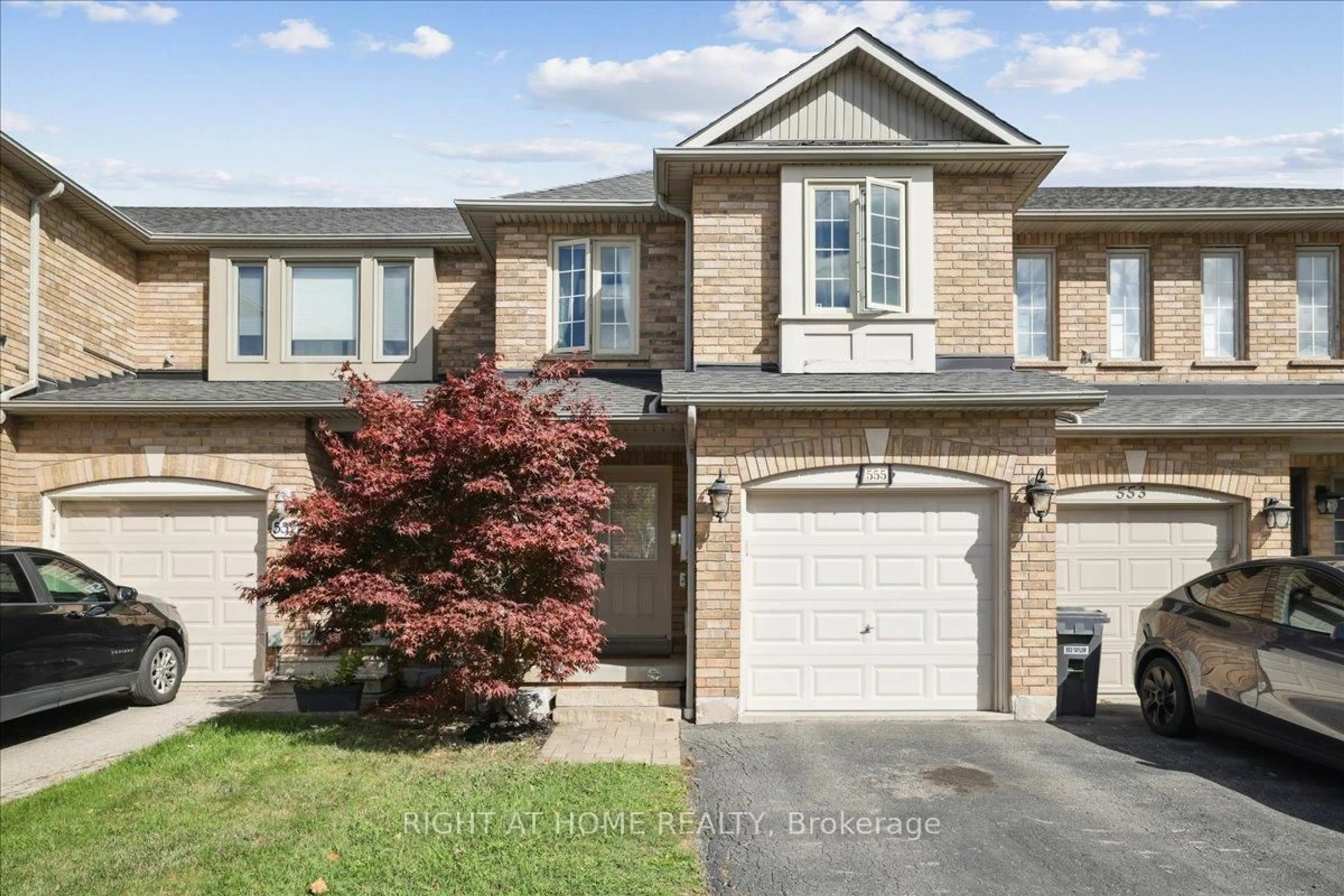 Home with brick exterior material, street for 555 Taylor Cres, Burlington Ontario L7L 6J7