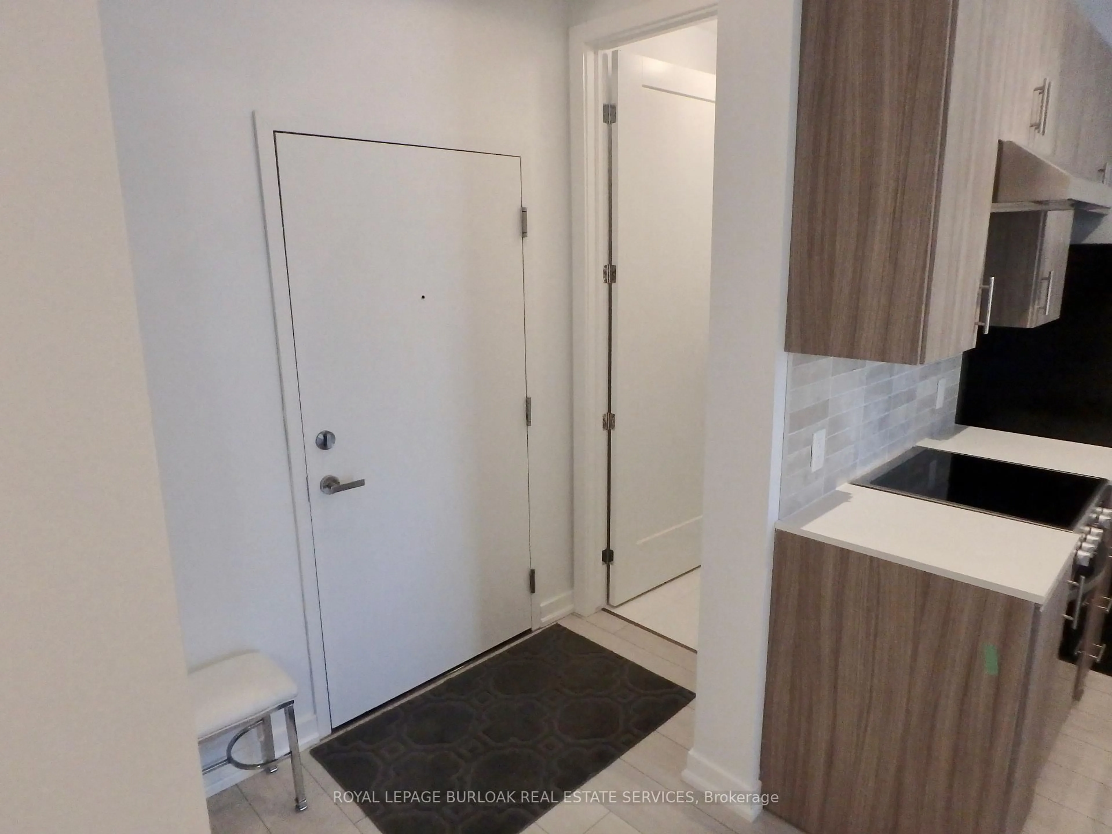 Unknown for 4040 Upper Middle Rd #106, Burlington Ontario L7M 0H2