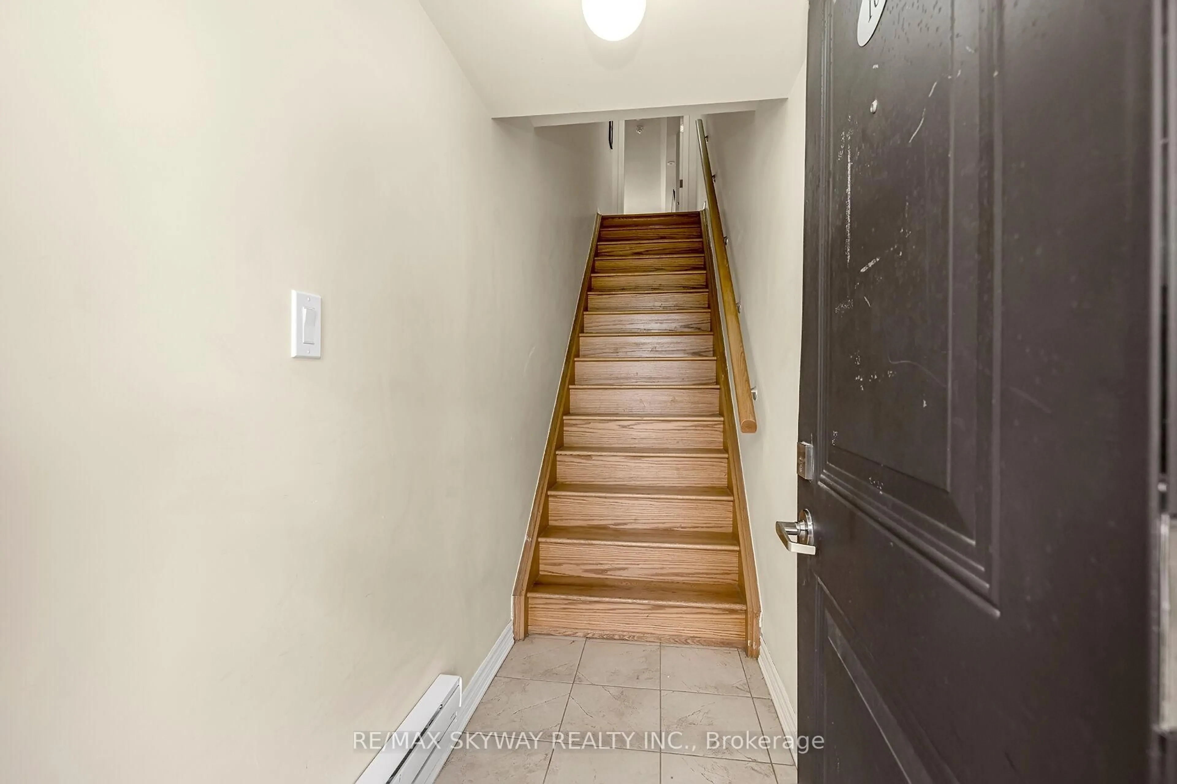 Unknown for 200 Veterans Dr #10, Brampton Ontario L7A 4S6