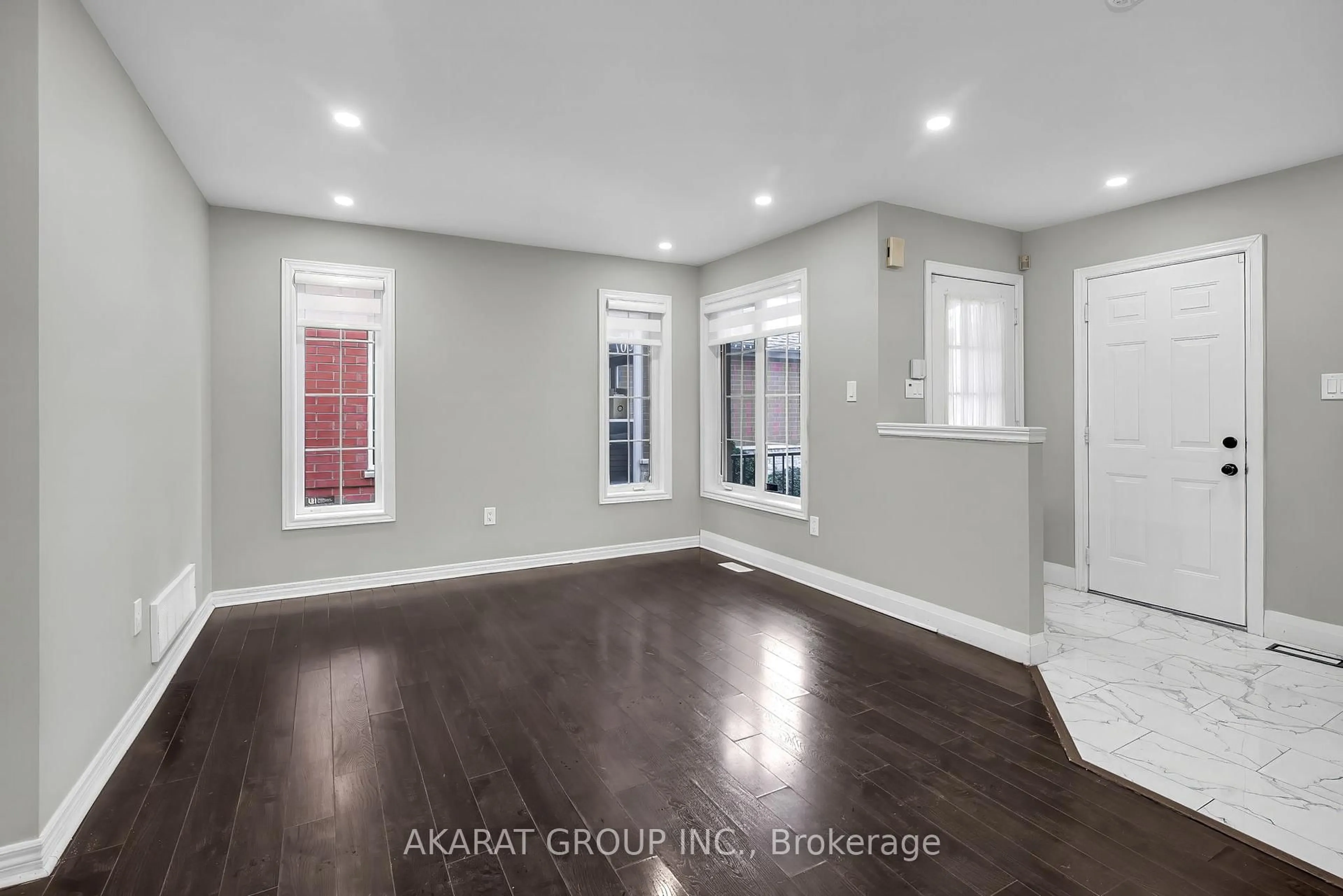 A pic of a room for 2365 Bankside Dr, Mississauga Ontario L5M 6E3