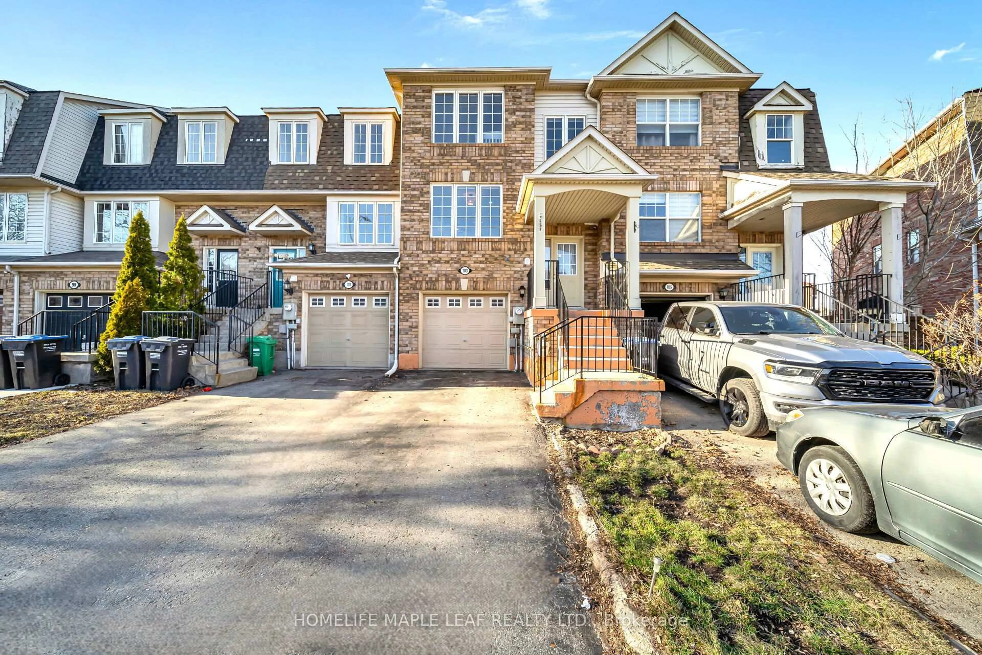 Home with brick exterior material, street for 103 Dunlop Crt, Brampton Ontario L6X 5A6