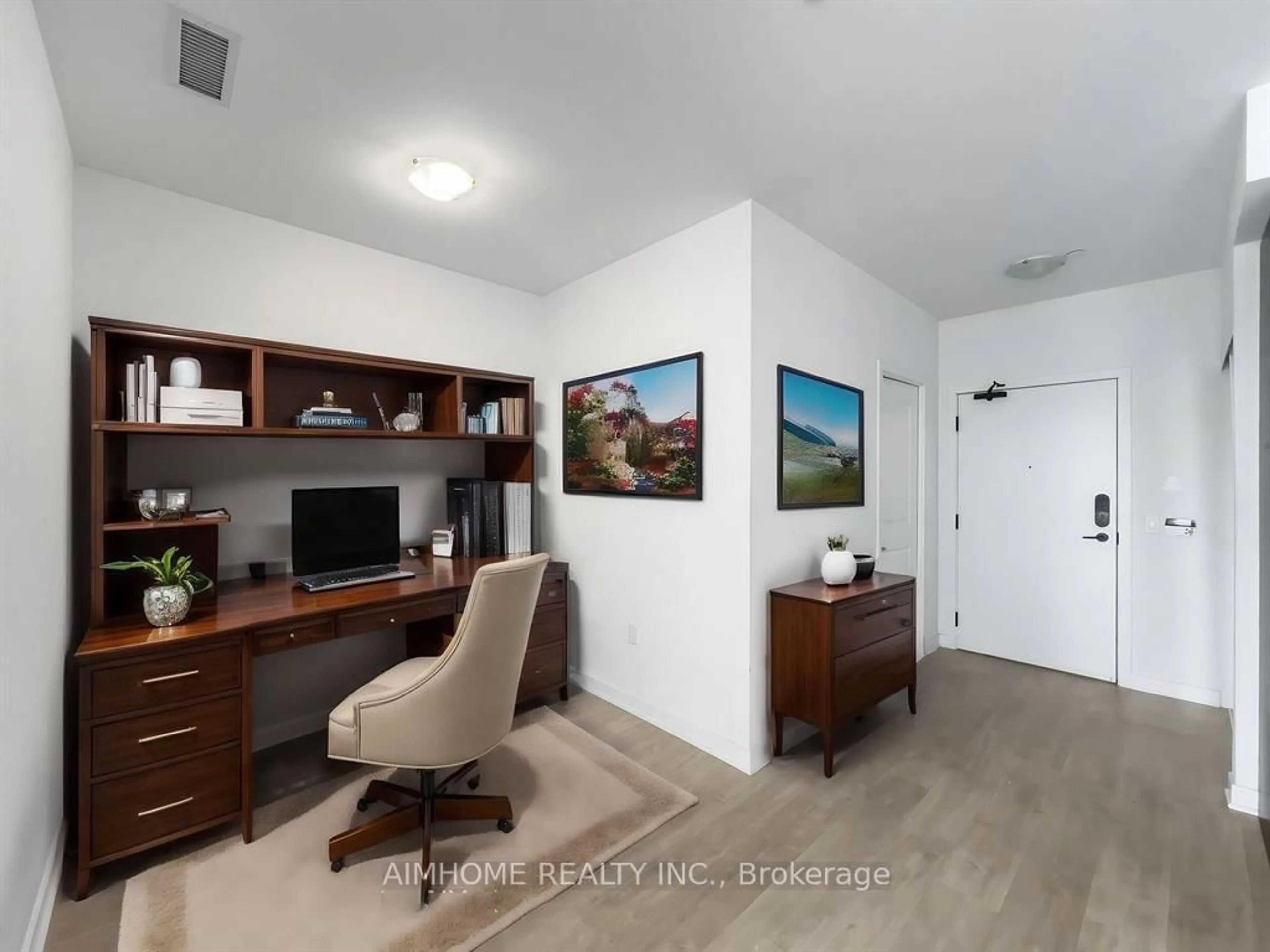 A pic of a room for 4655 Metcalfe Ave #2201, Mississauga Ontario L5M 0Z7