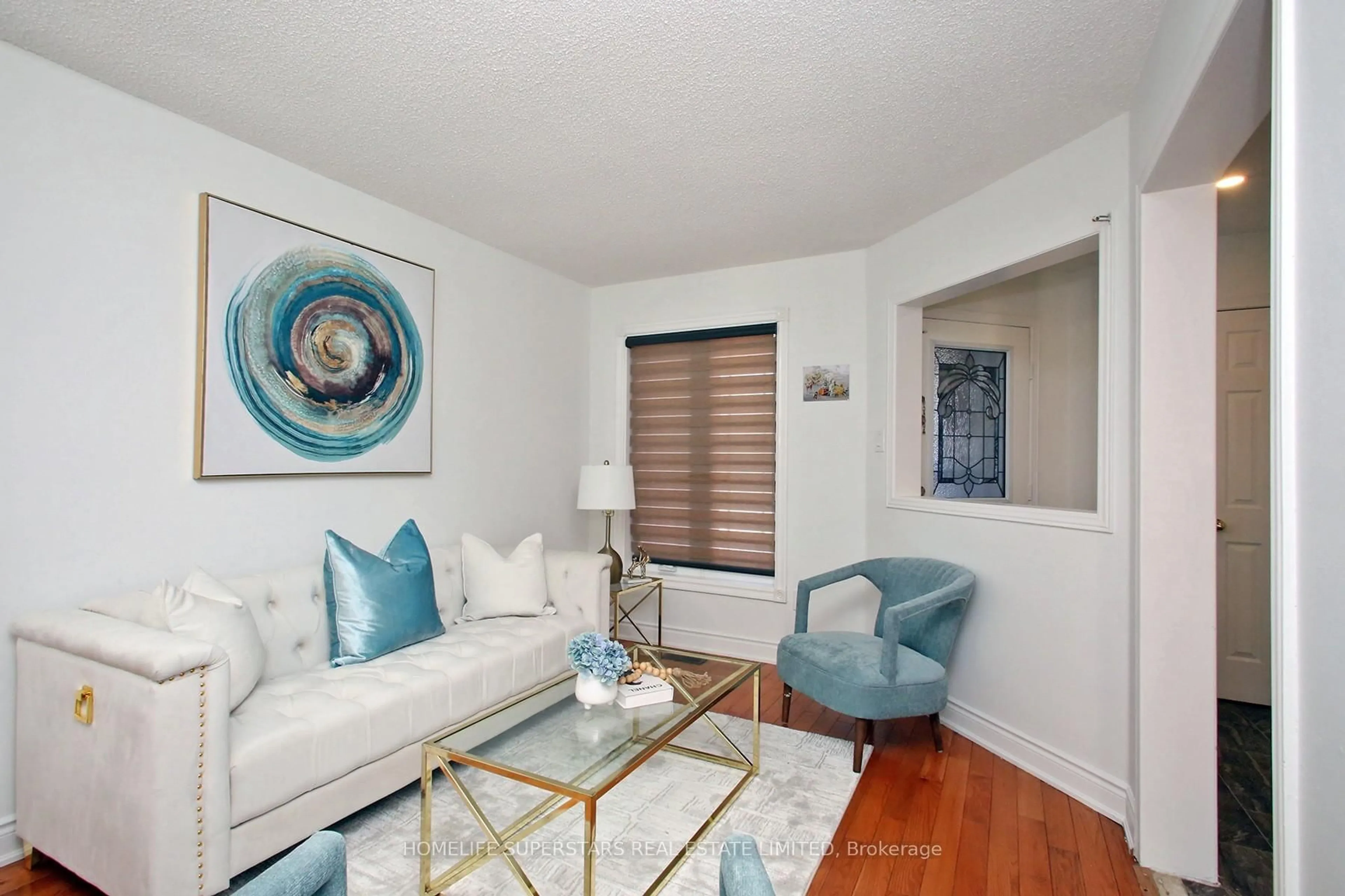 Living room with furniture, unknown for 125 Bighorn Cres, Brampton Ontario L6R 1G2