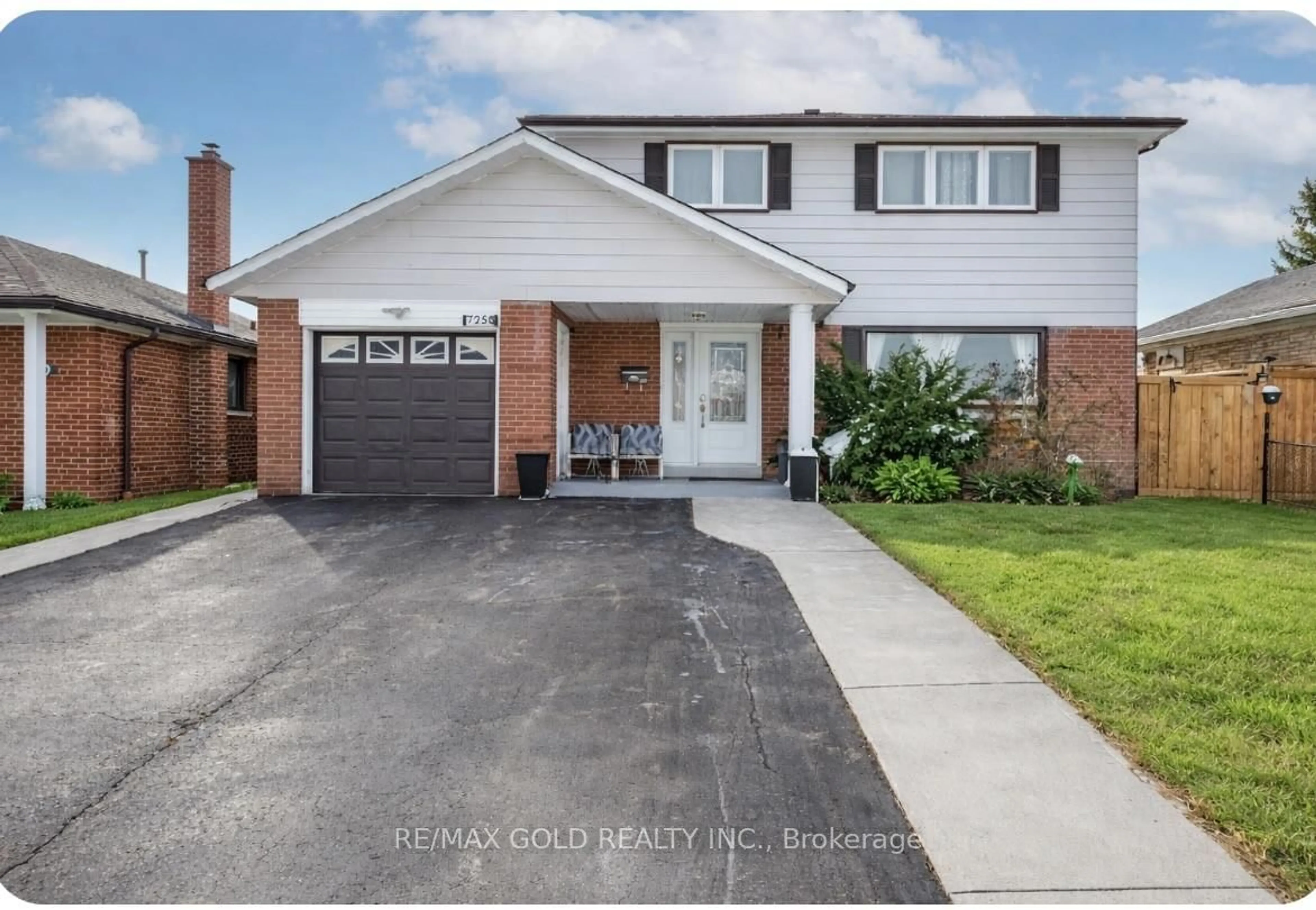 Home with brick exterior material, street for 7258 Vernor Dr, Mississauga Ontario L4T 2P4