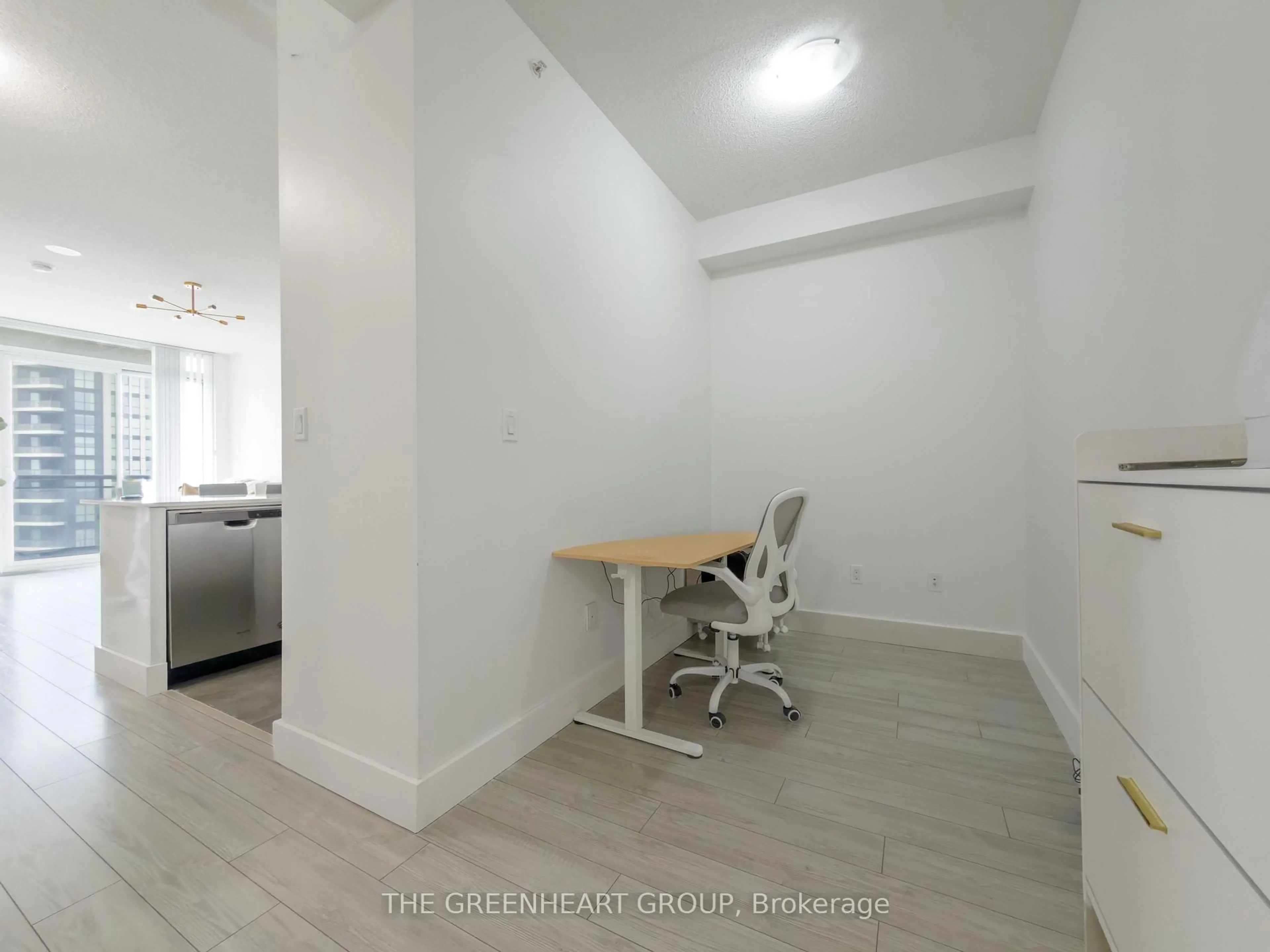 A pic of a room for 5025 Four Springs Ave #2110, Mississauga Ontario L5R 0G5