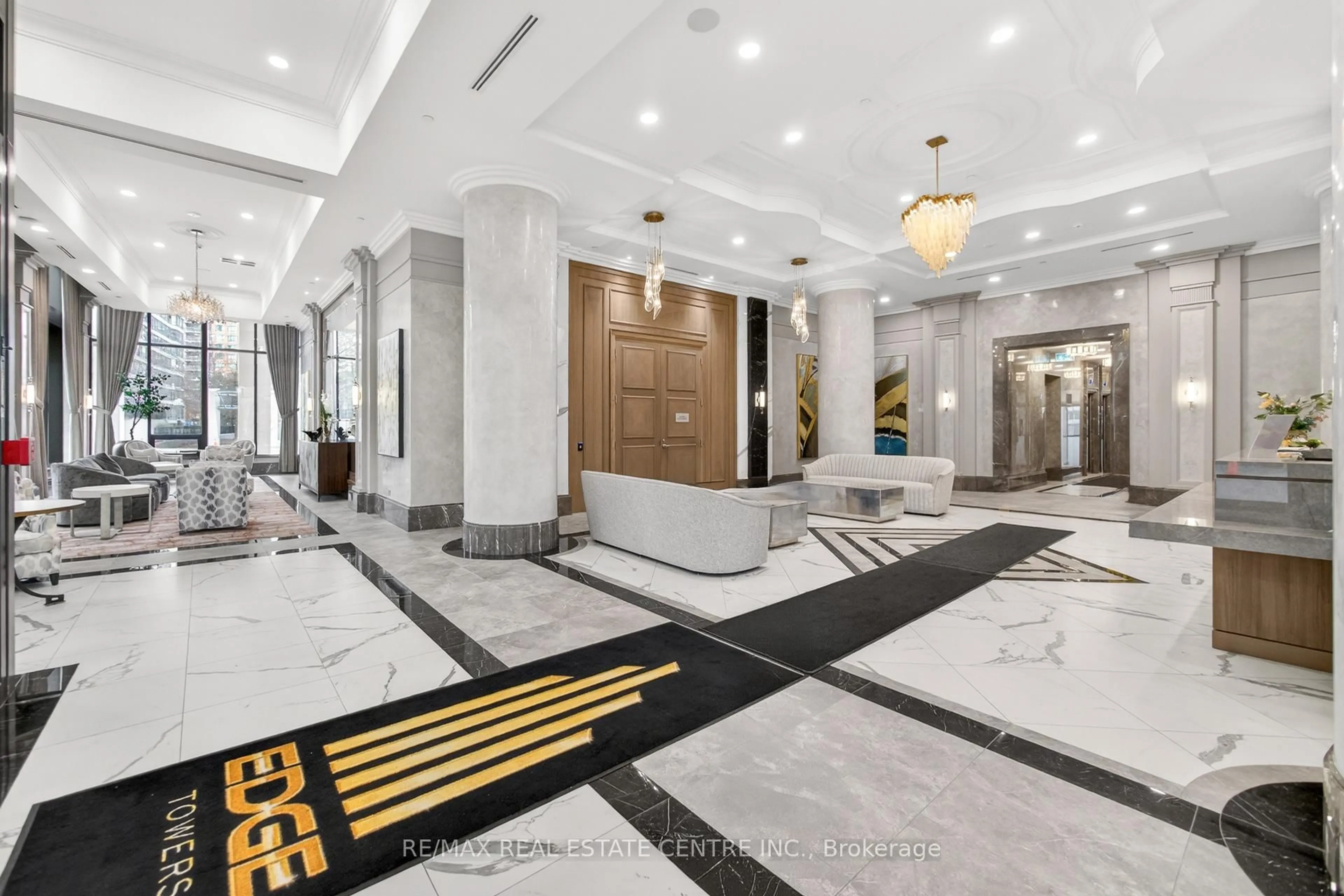 Lobby for 30 Elm Dr #610, Mississauga Ontario L5B 0N6