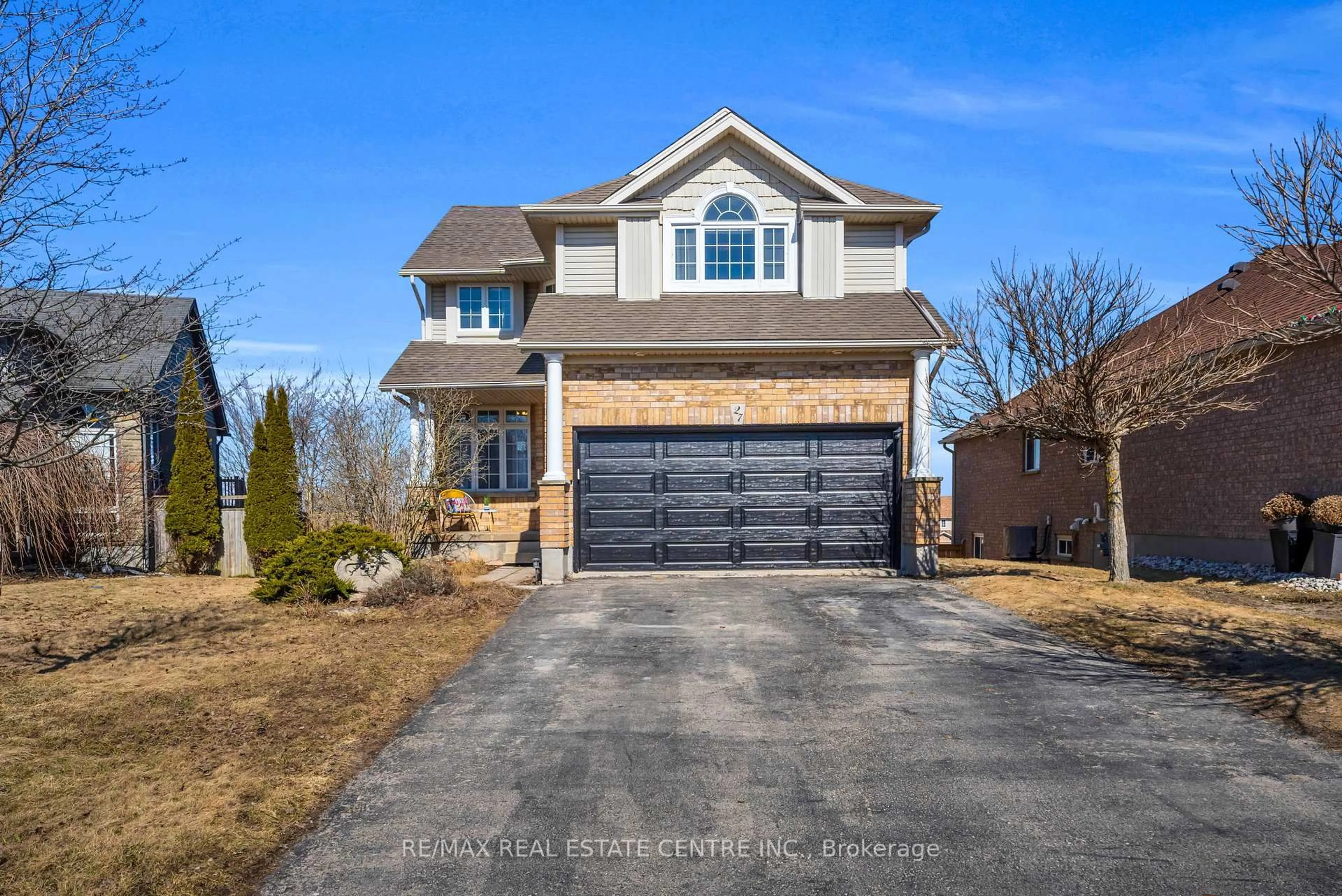 Home with brick exterior material, street for 27 Cameron Crt, Orangeville Ontario L9W 5G8