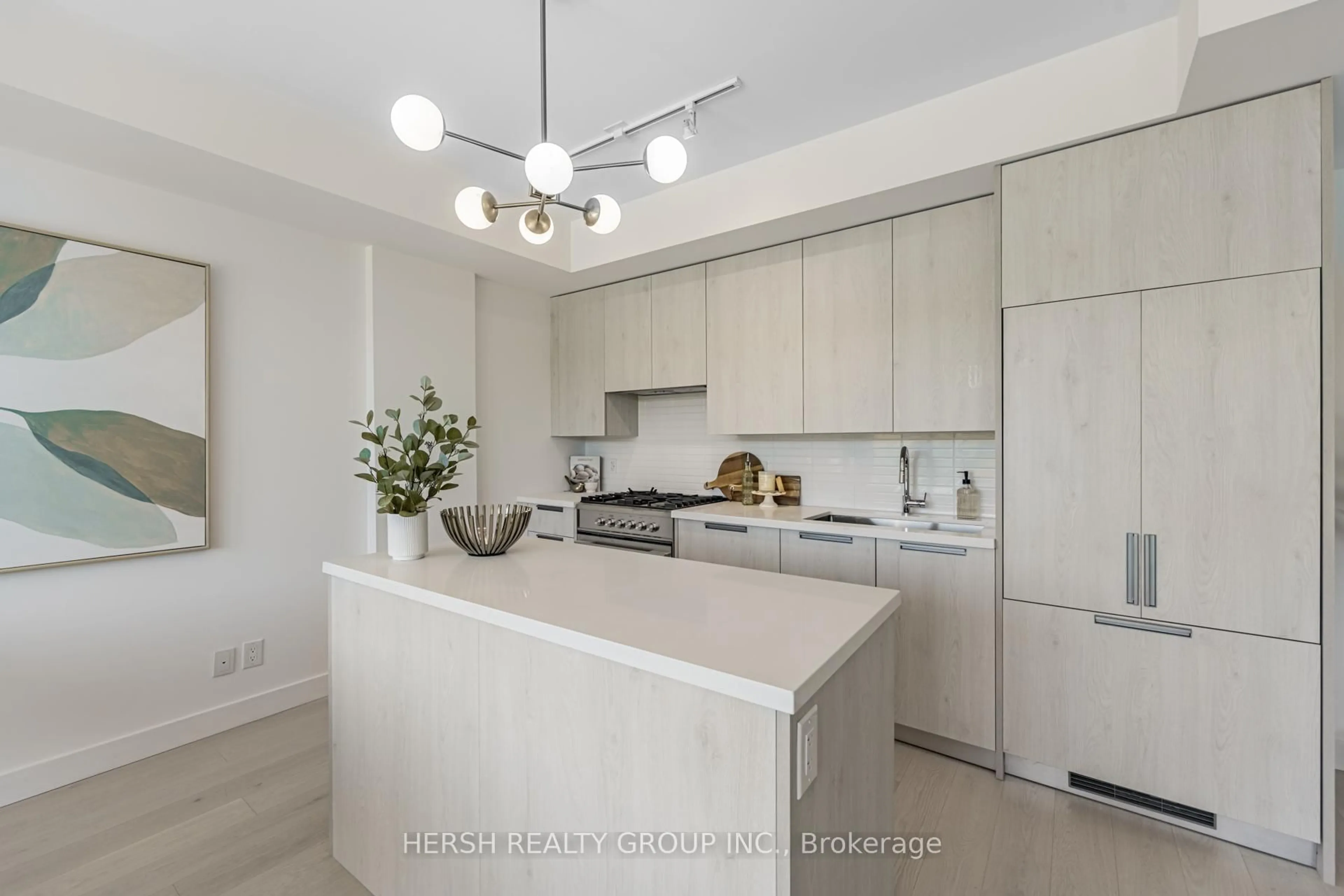 Open concept kitchen, unknown for 160 Kingsway Cres #312, Toronto Ontario M8X 2S4