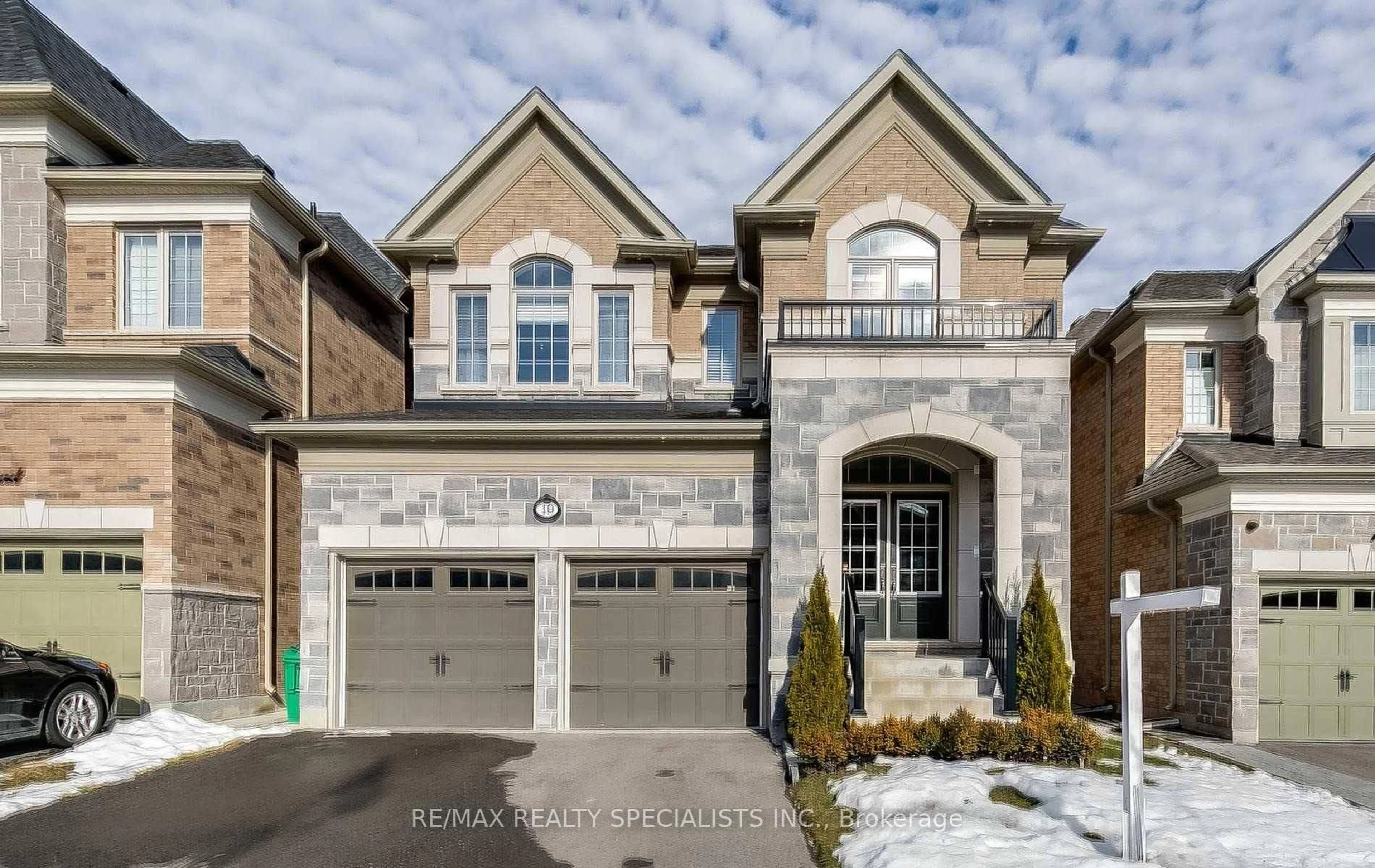 Home with brick exterior material, street for 19 Dancing Waters Rd, Brampton Ontario L6Y 6B5