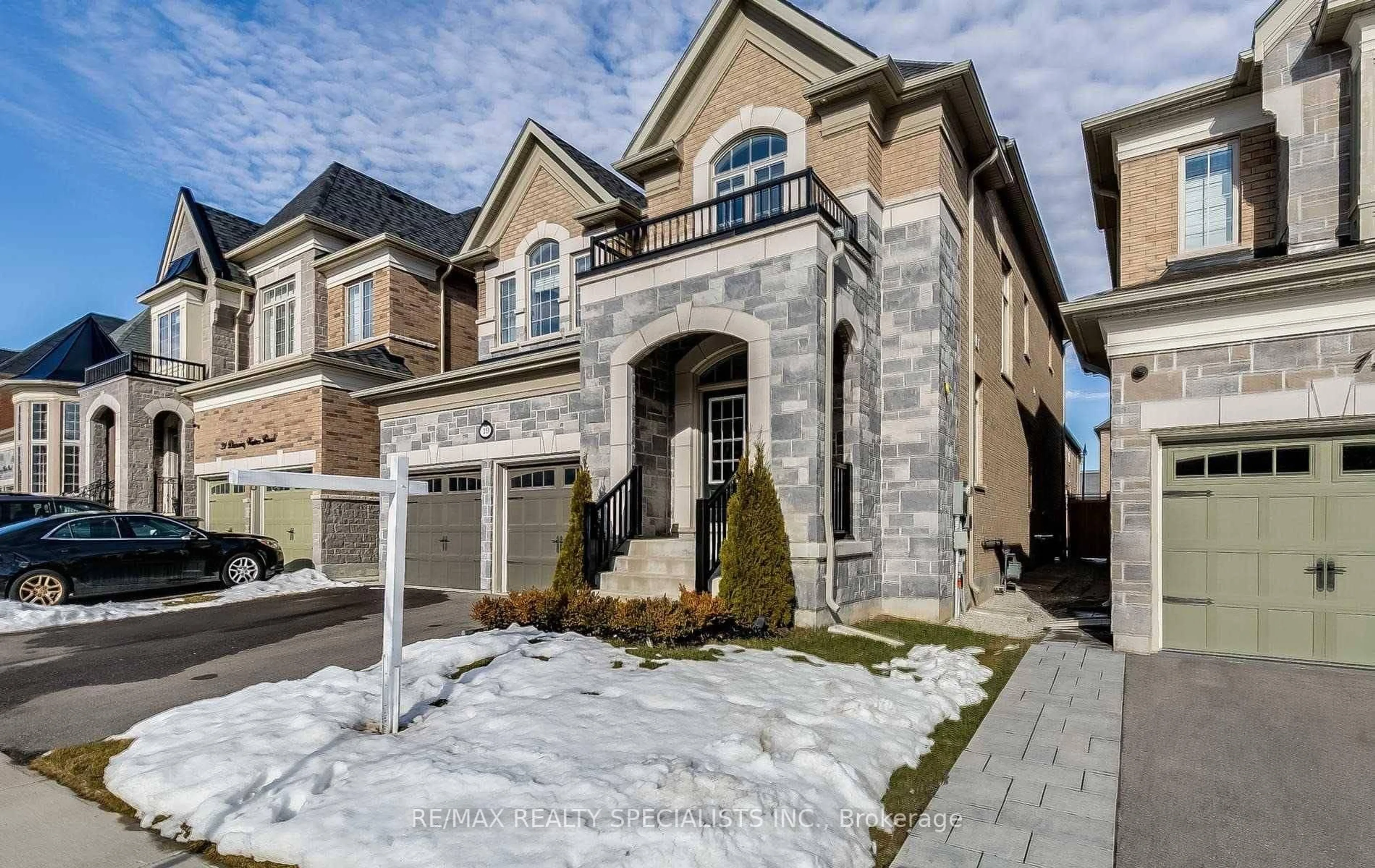 Home with brick exterior material, street for 19 Dancing Waters Rd, Brampton Ontario L6Y 6B5