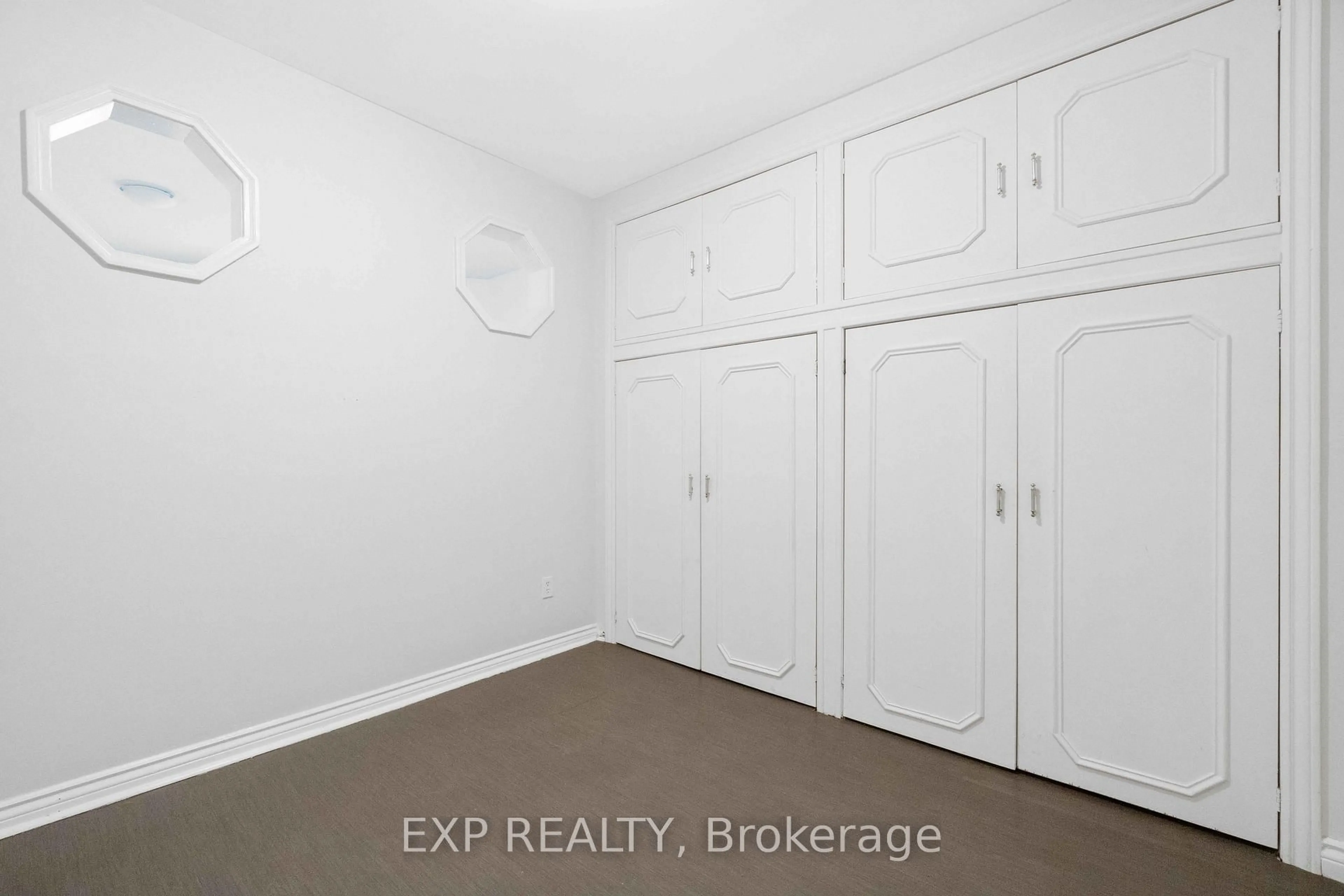 A pic of a room for 2045 Davenport Rd, Toronto Ontario M6N 1C5