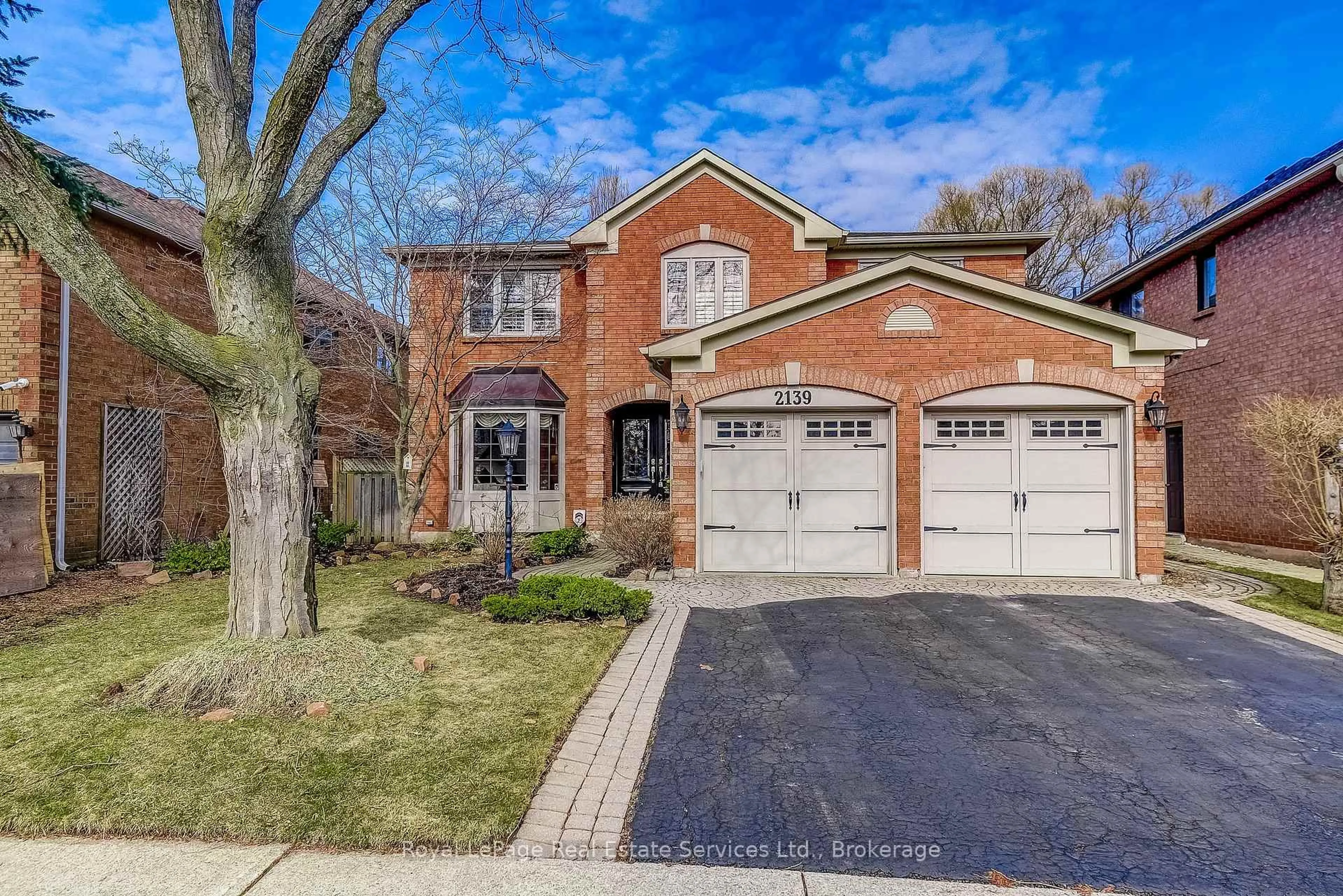 Home with brick exterior material, street for 2139 Brays Lane, Oakville Ontario L6M 2T2