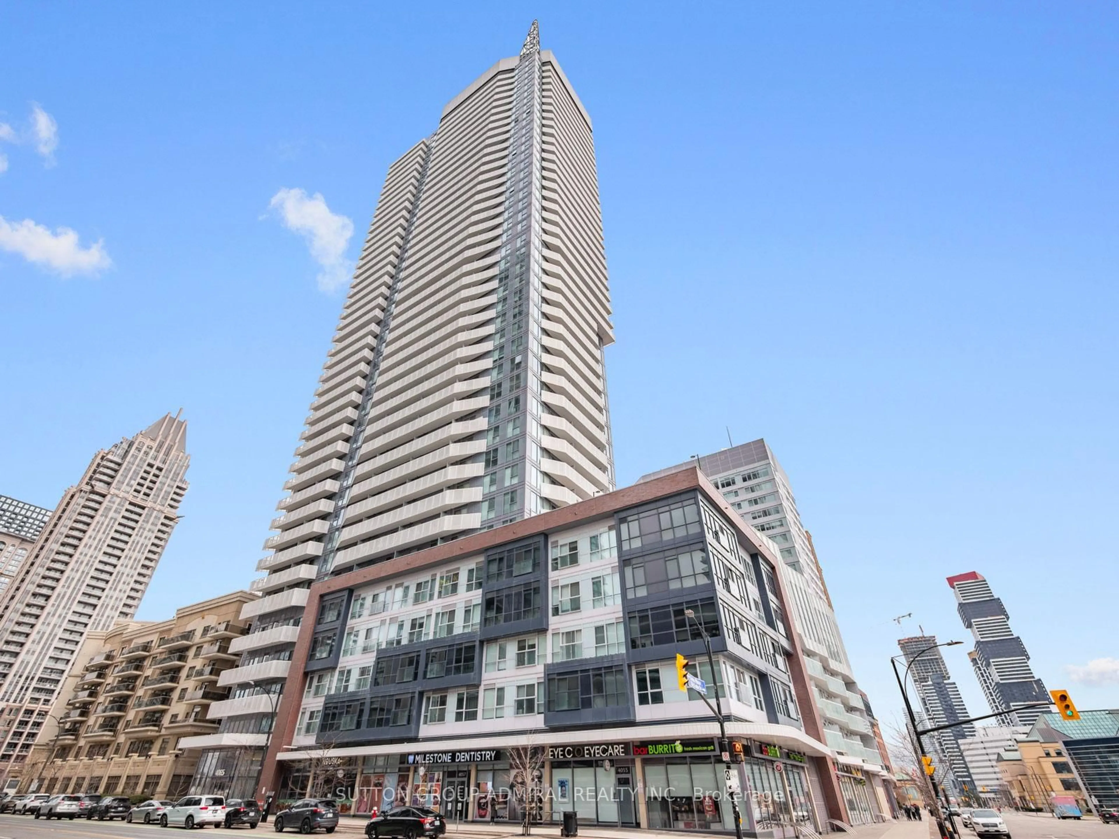 Patio, unknown for 4065 Confederation Pkwy #3209, Mississauga Ontario L5B 4N1