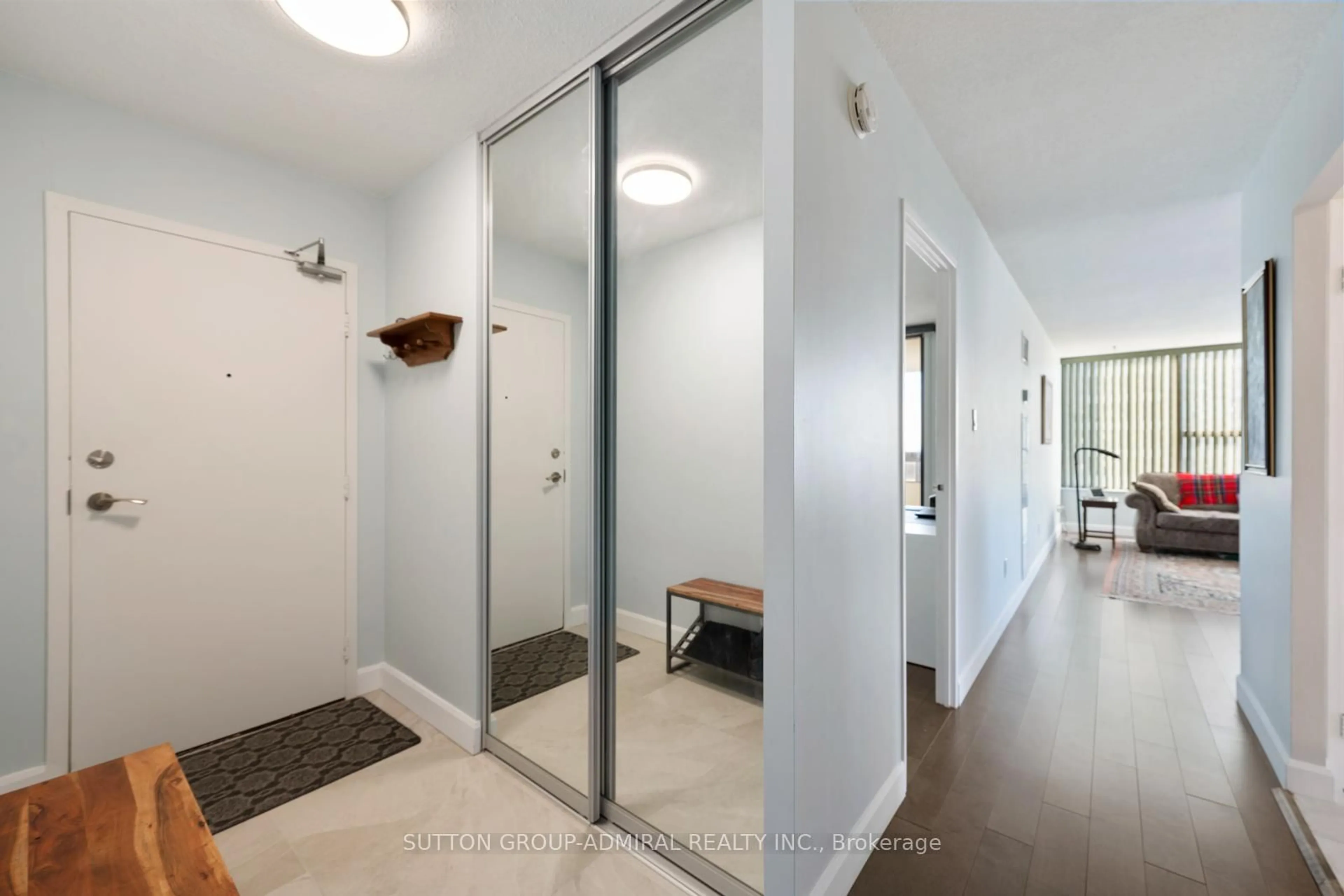 Indoor entryway for 100 Quebec Ave #1502, Toronto Ontario M6P 4B8