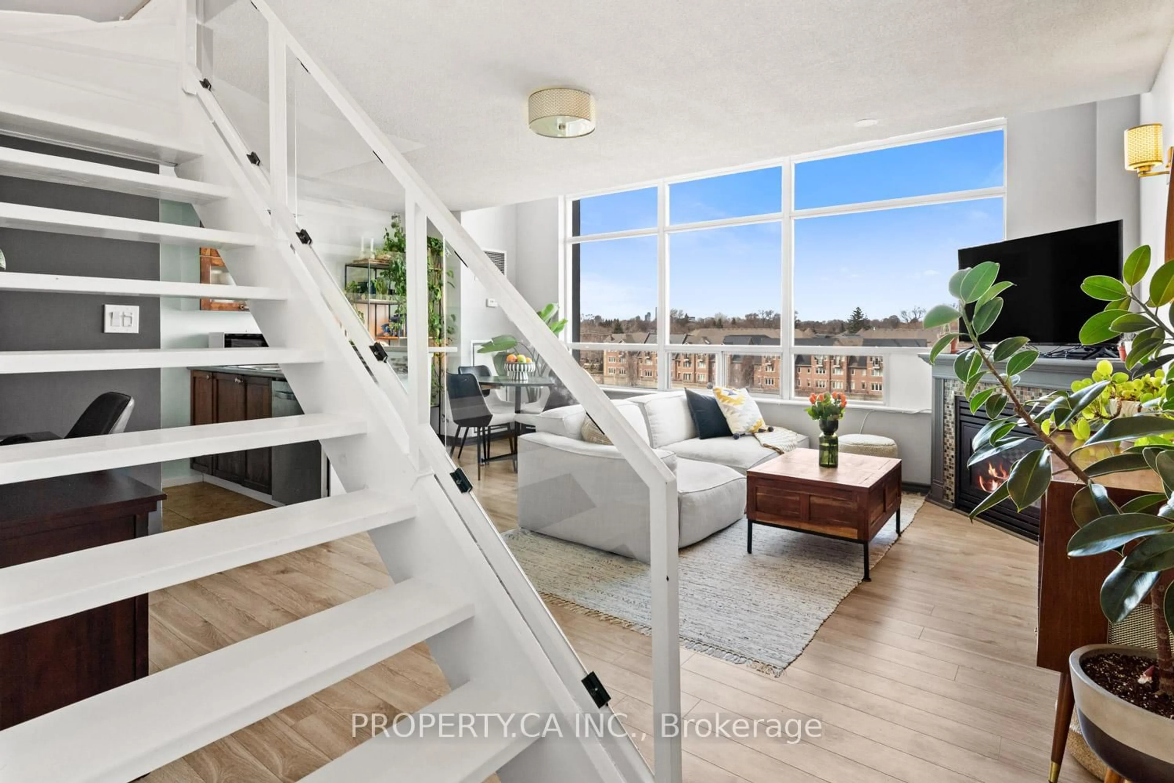 Unknown for 200 Manitoba St #421, Toronto Ontario M8Y 3Y9