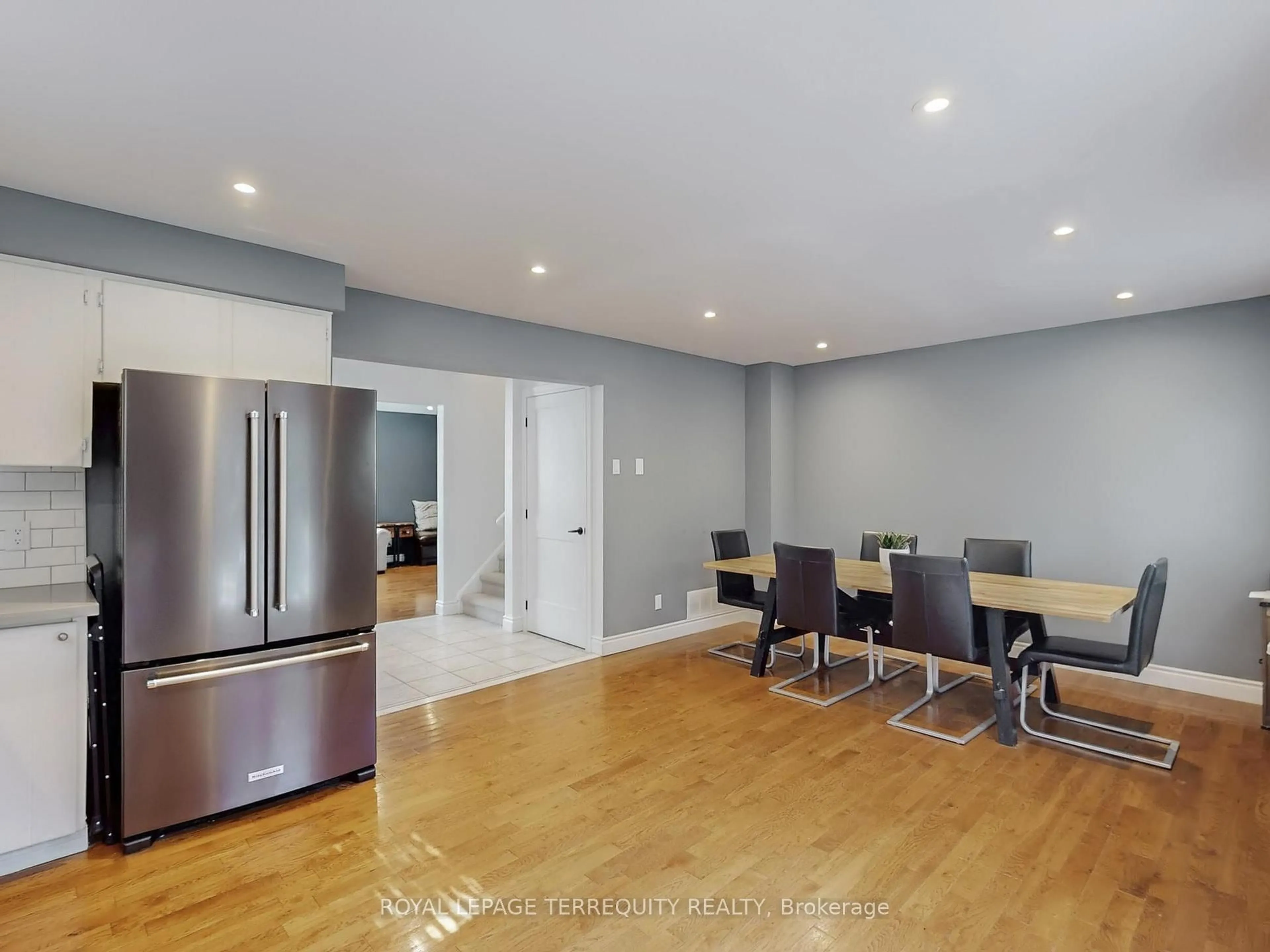 Unknown for 623 Beaver Crt, Milton Ontario L9T 4A8