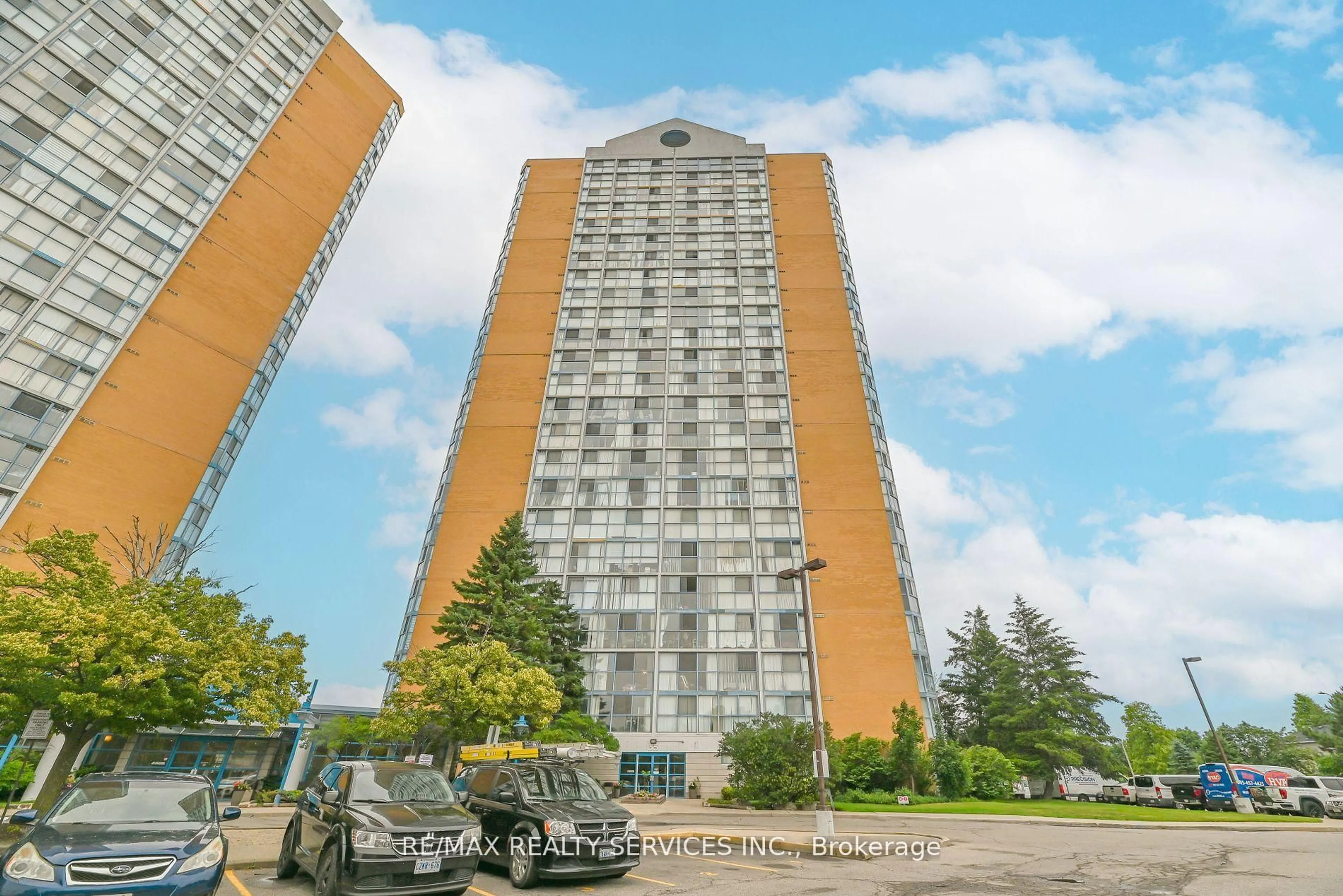 Unknown for 35 Trailwood Dr #1911, Mississauga Ontario L4Z 3K9