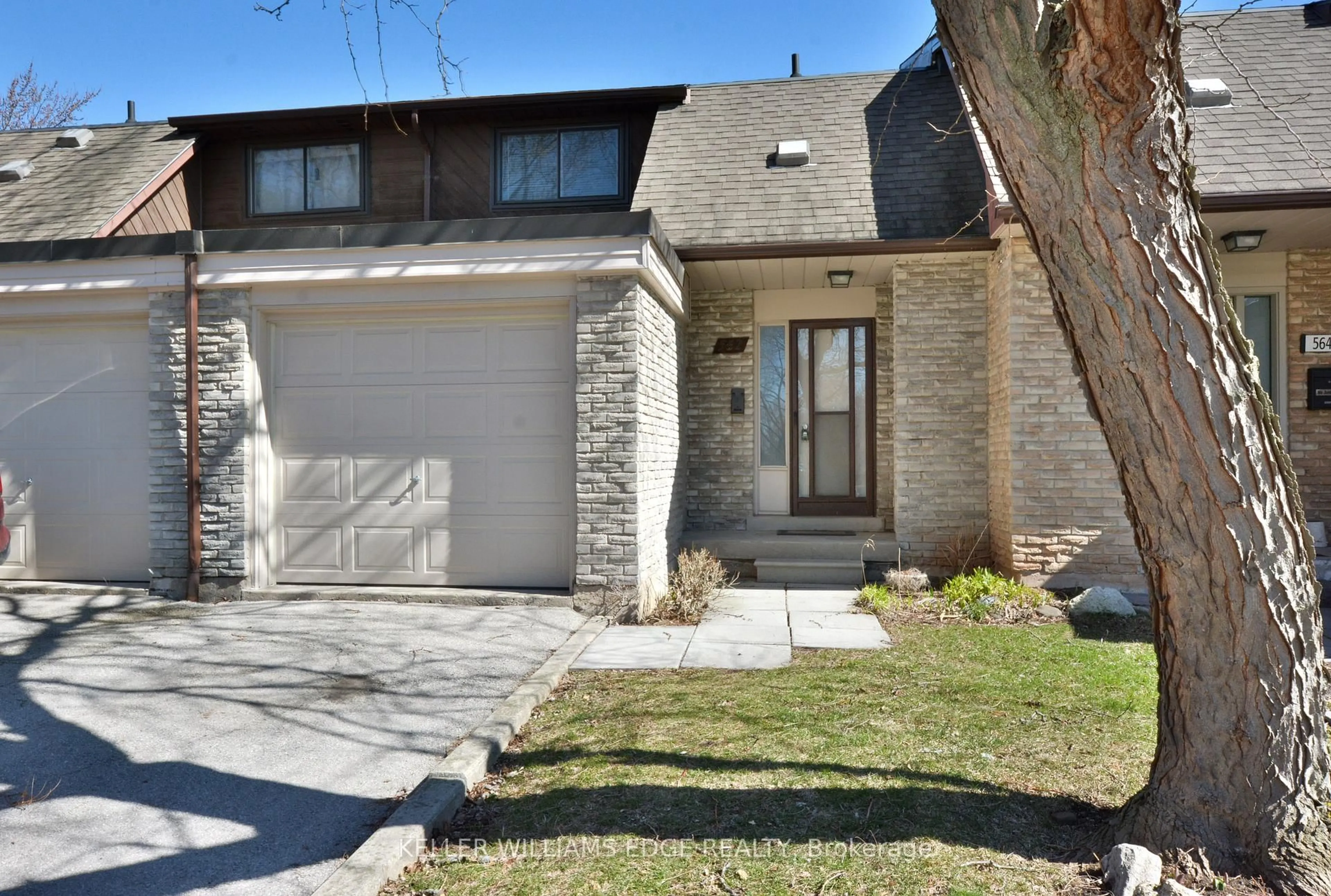 Home with brick exterior material, street for 562 Forestwood Cres, Burlington Ontario L7L 4K3