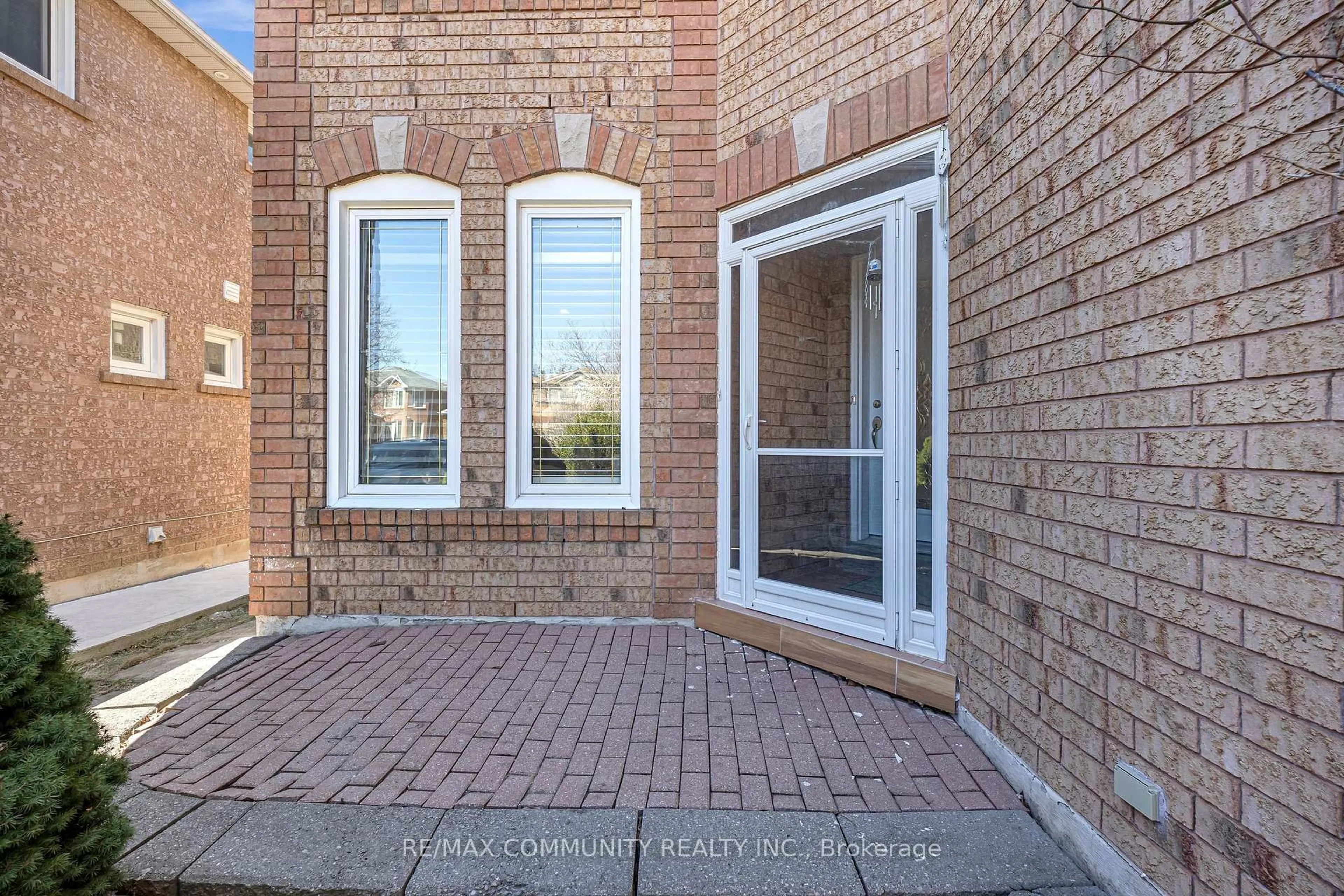 Home with brick exterior material, street for 5326 Segriff Dr, Mississauga Ontario L5V 1N9