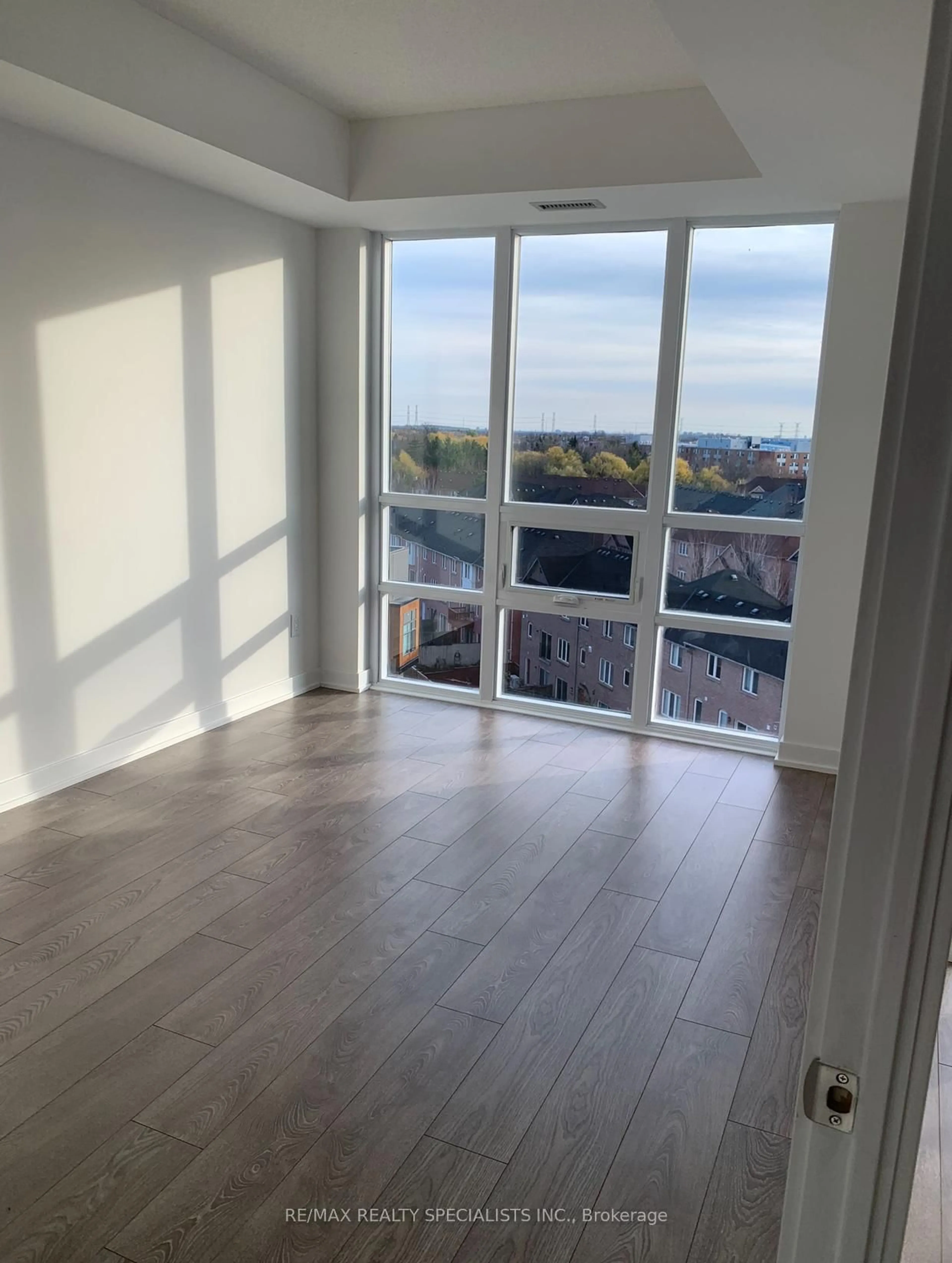 A pic of a room for 225 Malta Ave #612, Brampton Ontario L6Y 4M7