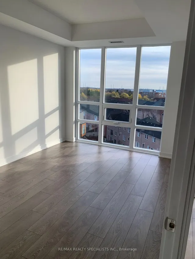 225 Malta Ave #612, Brampton 2