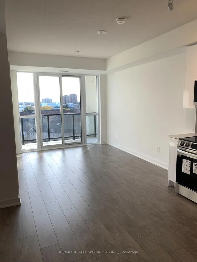 225 Malta Ave #612, Brampton 4