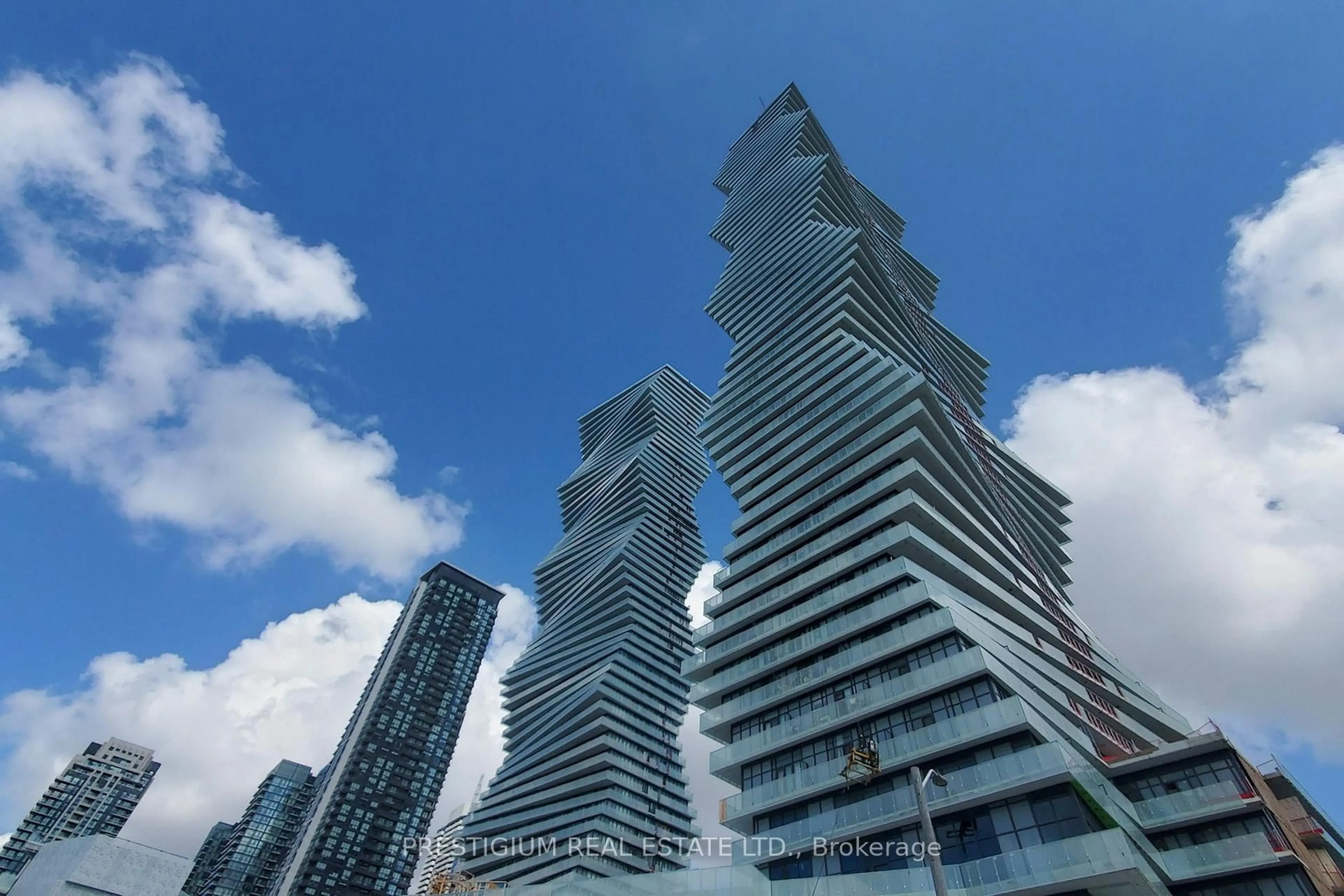 Blurry image for 3883 Quartz Rd #1808, Mississauga Ontario L5B 0M4