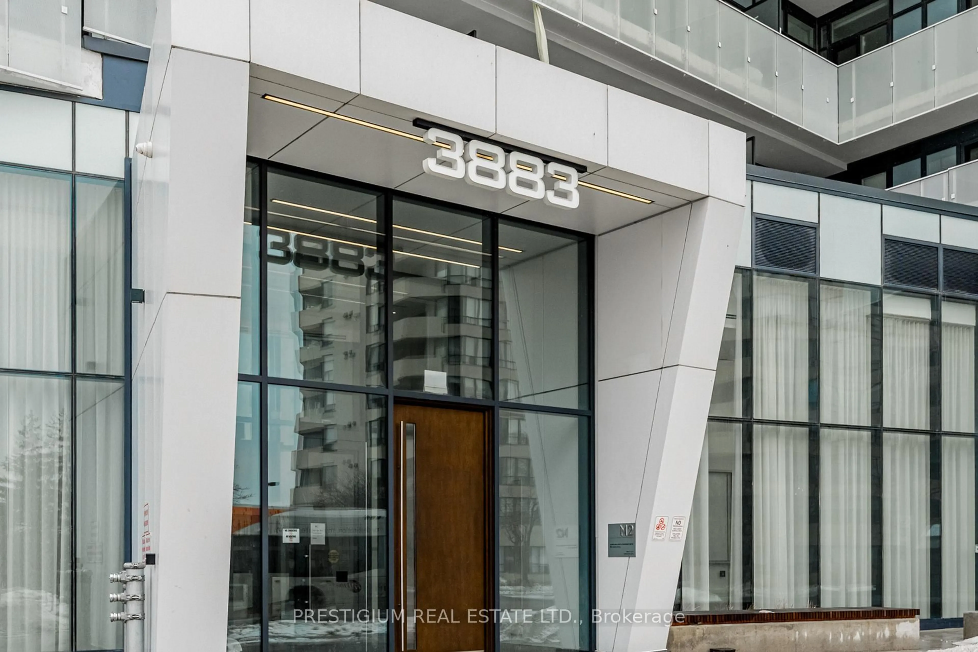 Indoor foyer for 3883 Quartz Rd #1808, Mississauga Ontario L5B 0M4