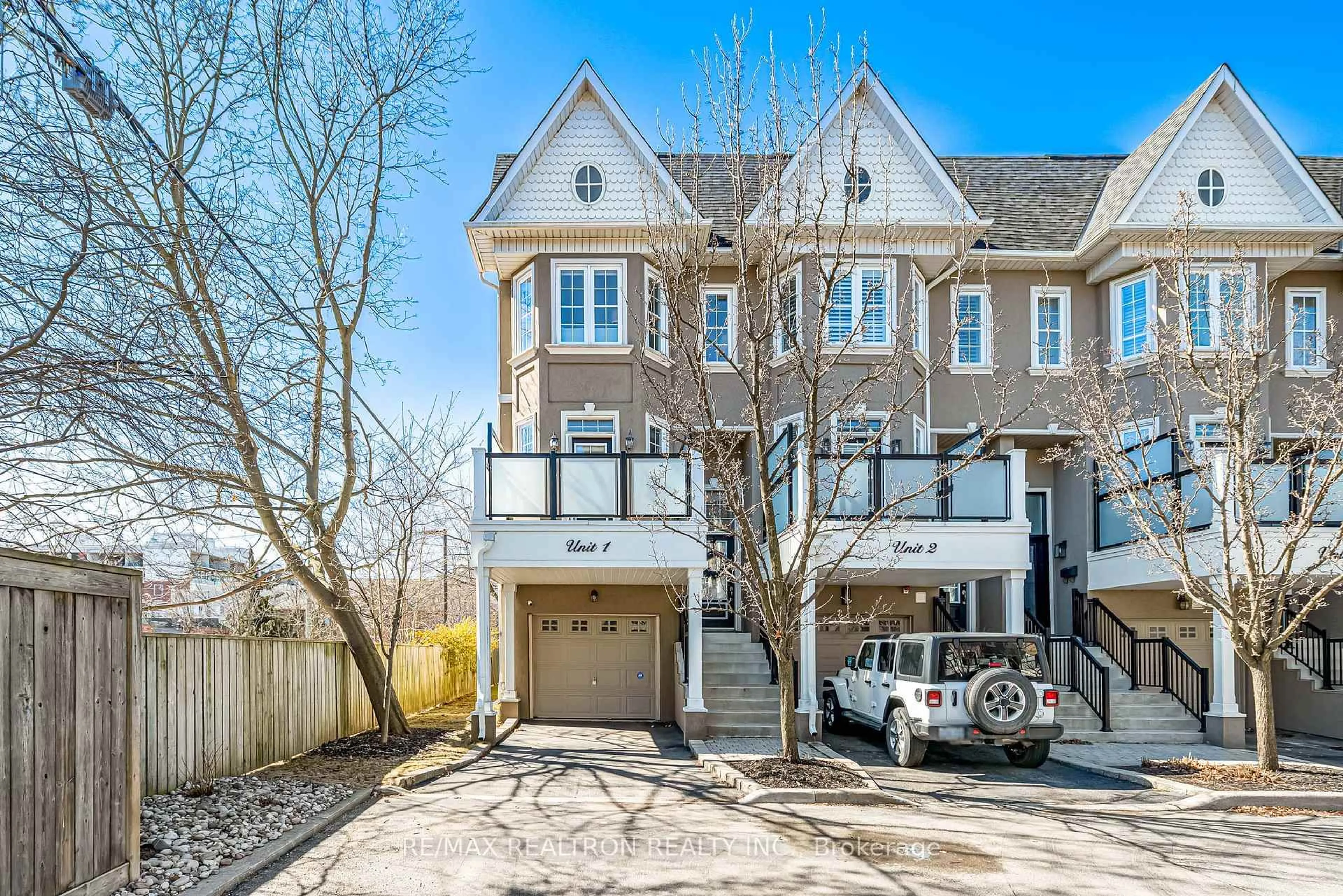 Unknown for 117 Nelson St #1, Oakville Ontario L6L 3J1
