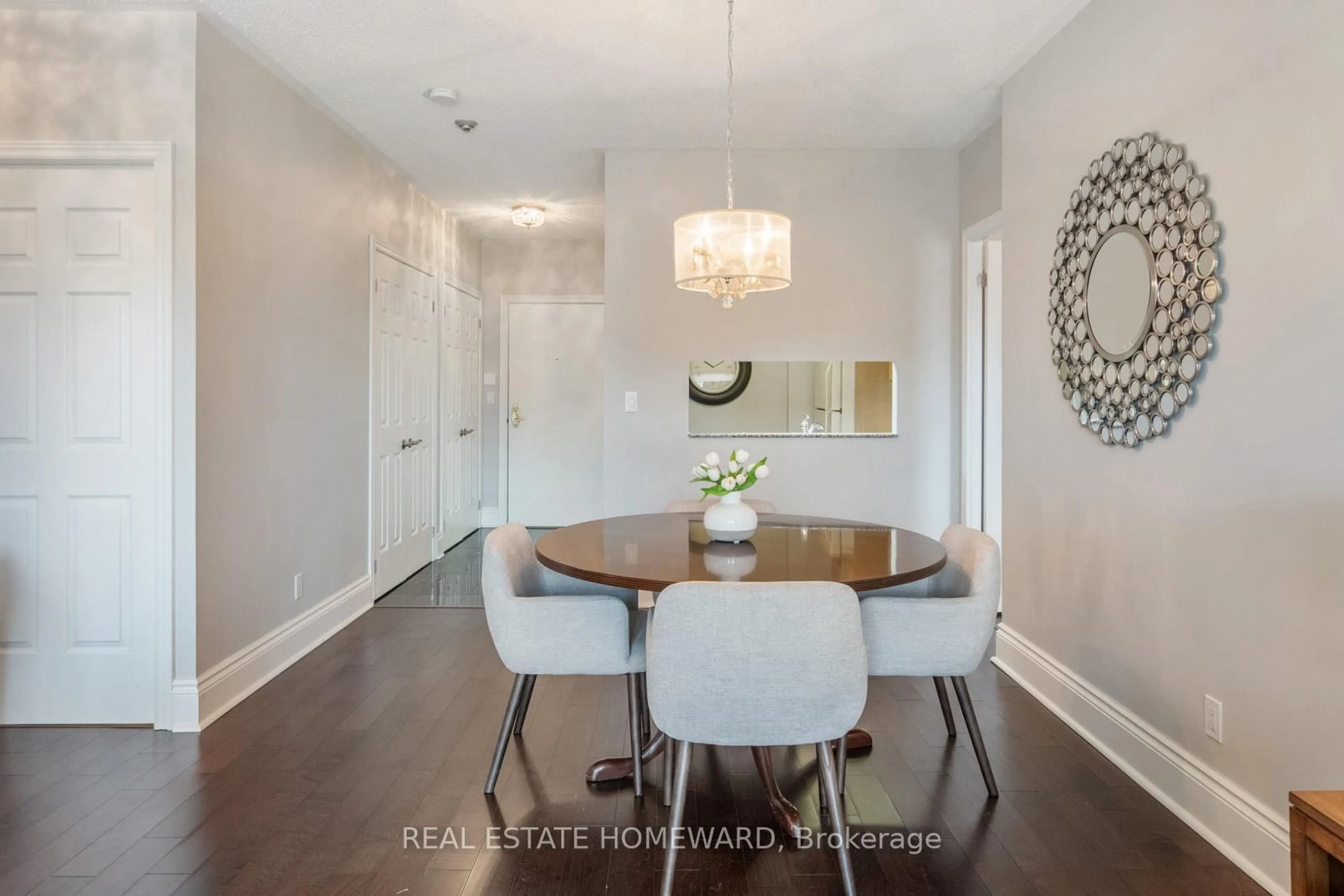Dining room, wood/laminate floor for 3085 Bloor St #312, Toronto Ontario M8X 1C9