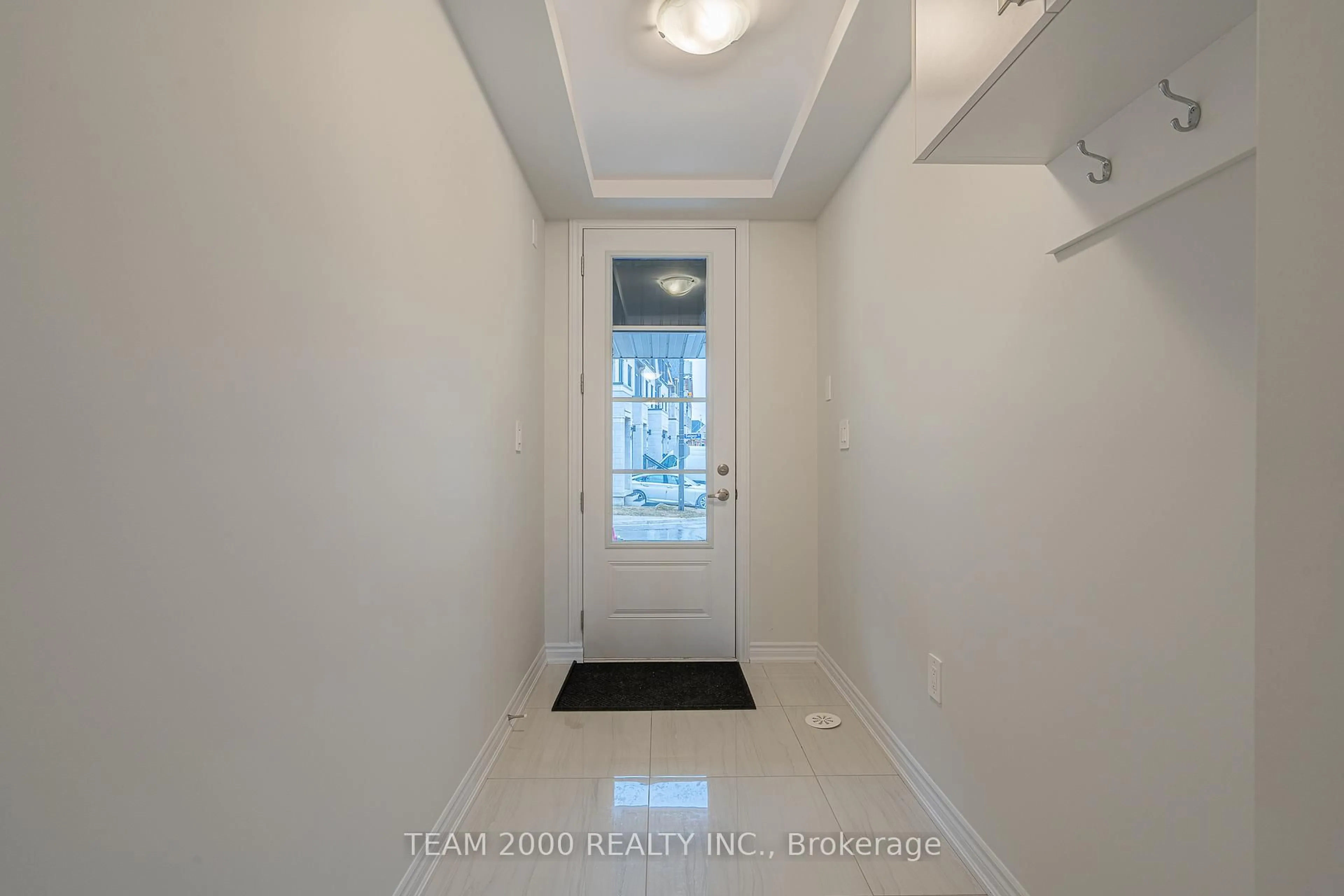 Unknown for 5915 Saigon Street Dr, Mississauga Ontario L5V 0E9