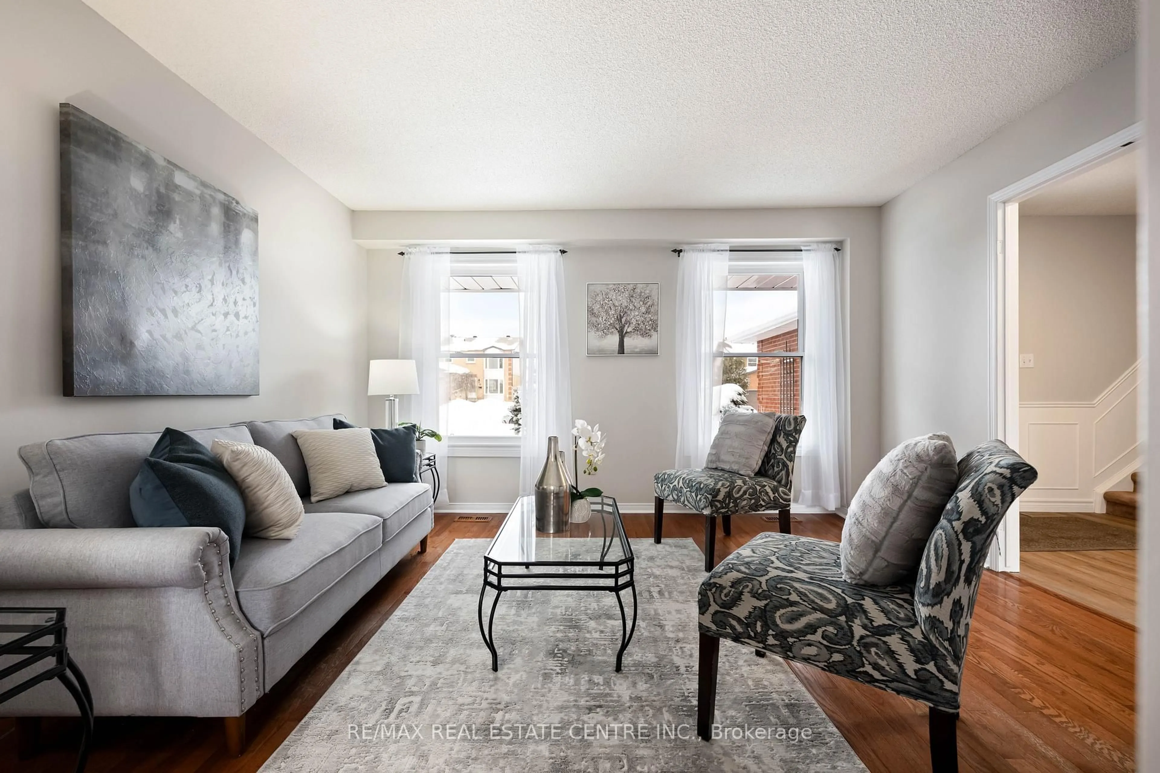 Living room with furniture, unknown for 8 Passmore Ave, Orangeville Ontario L9W 4E2