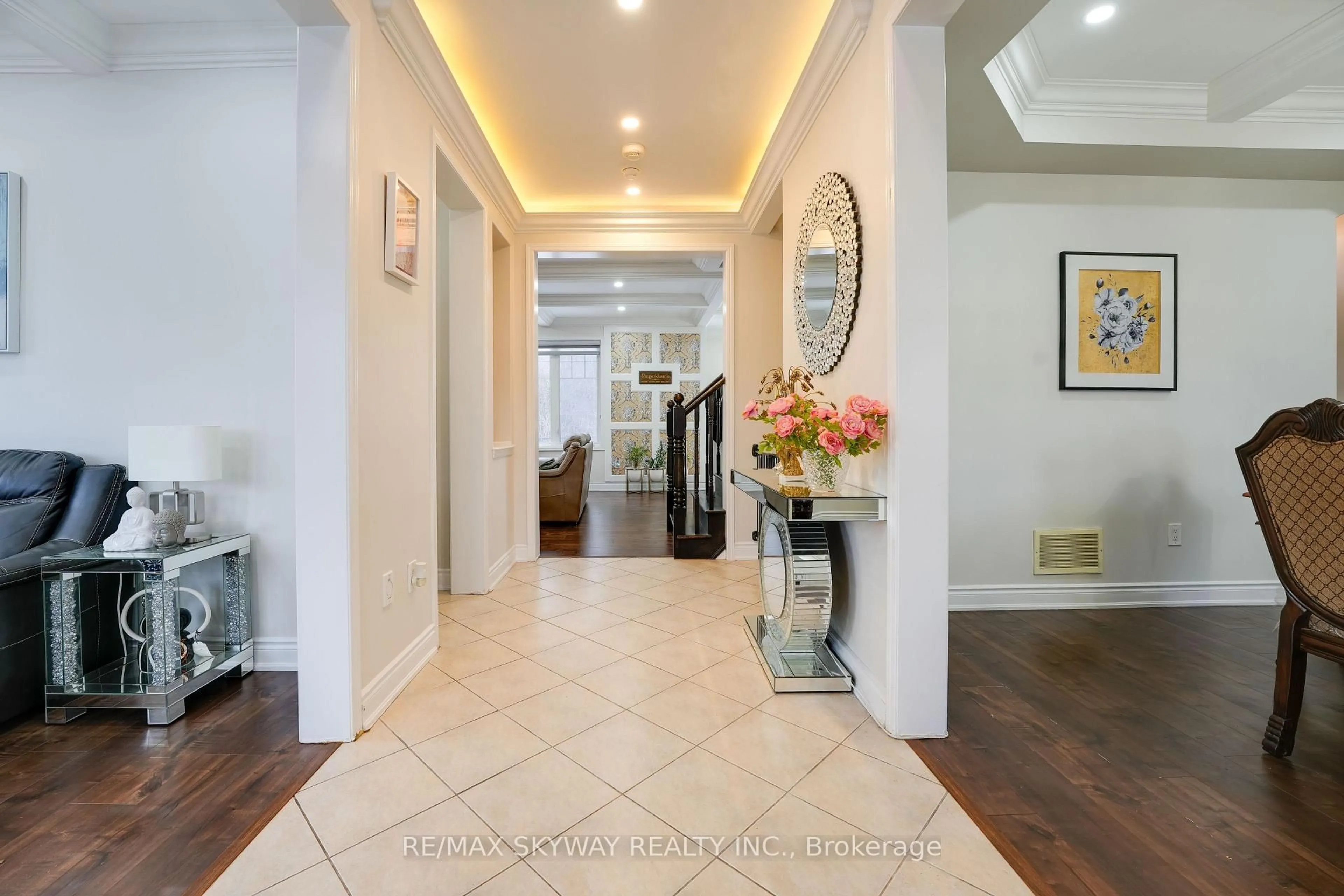 Indoor foyer for 67 Veterans Dr, Brampton Ontario L7A 0T6