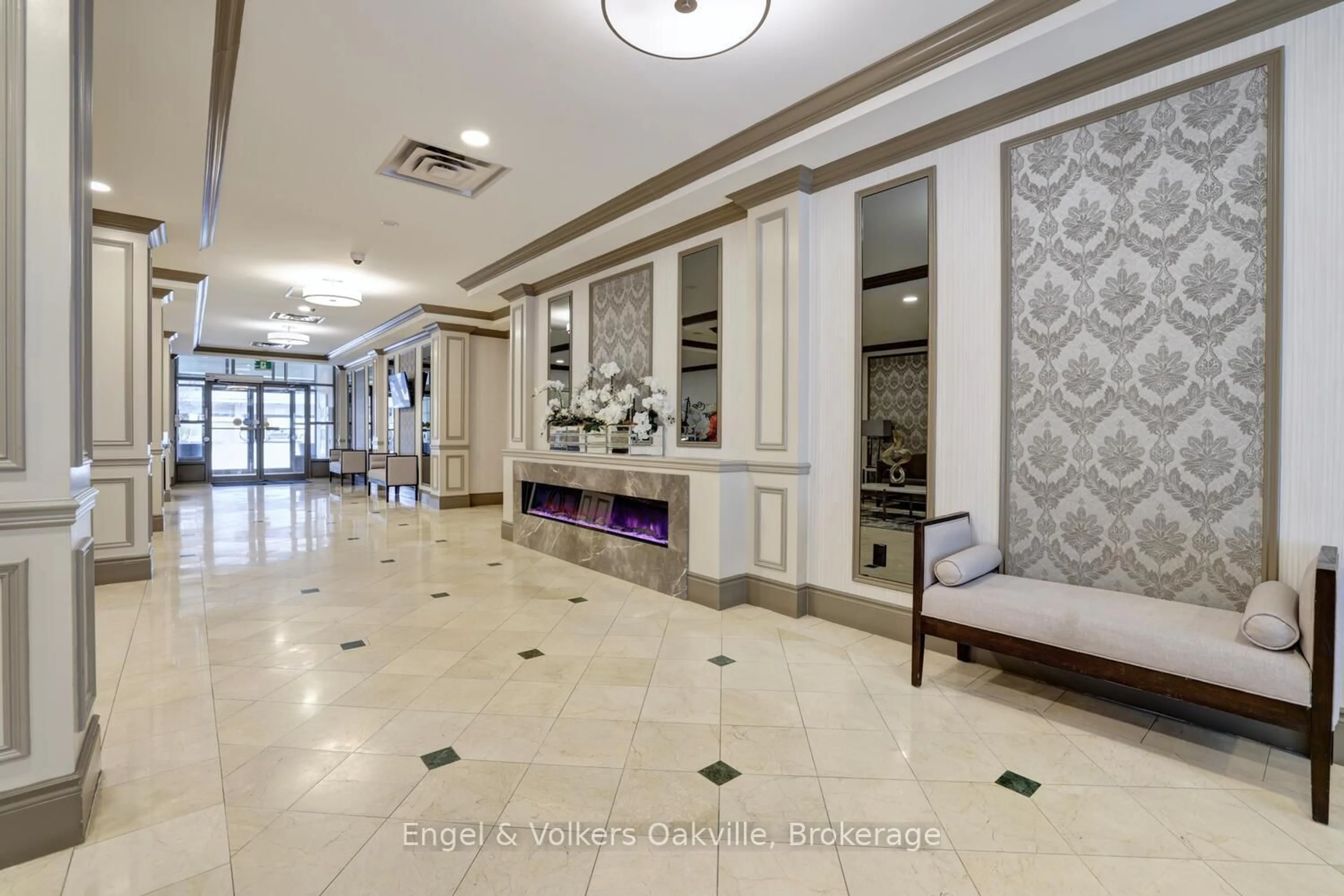Lobby for 442 Maple Ave #1402, Burlington Ontario L7S 2L7