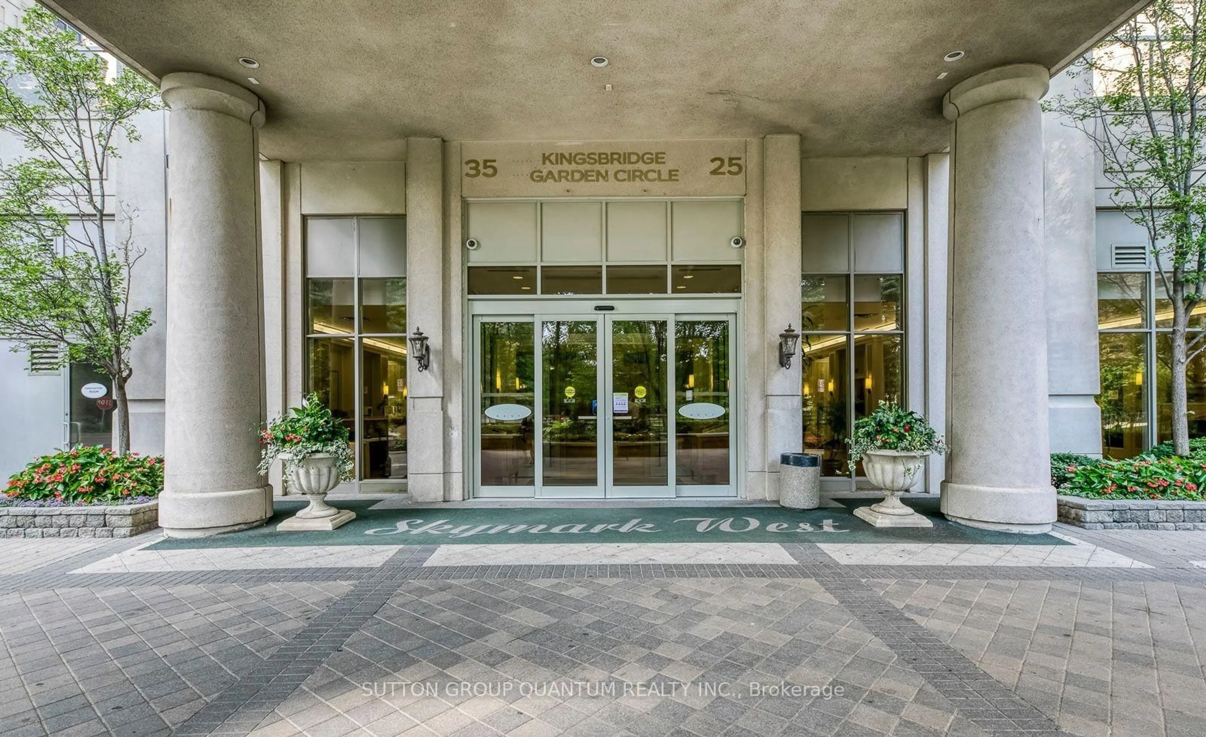 Lobby for 25 Kingsbridge Garden Circ #1123, Mississauga Ontario L5R 4B1