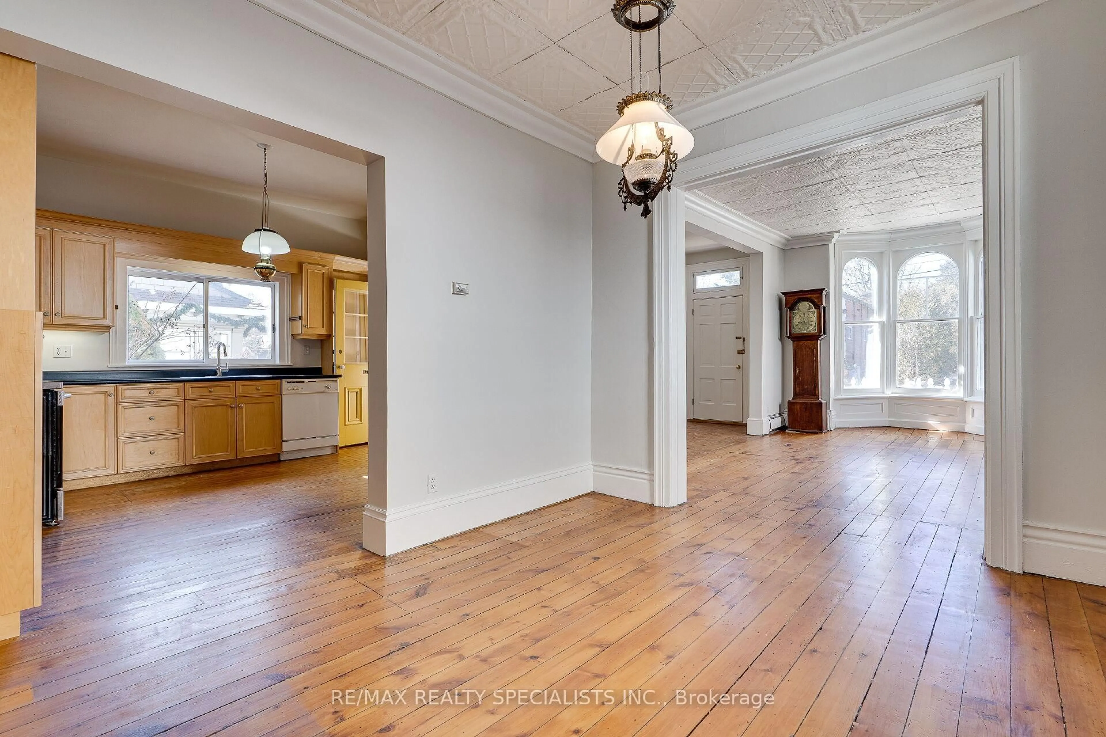 Unknown for 63 Mill St, Orangeville Ontario L9W 2M6