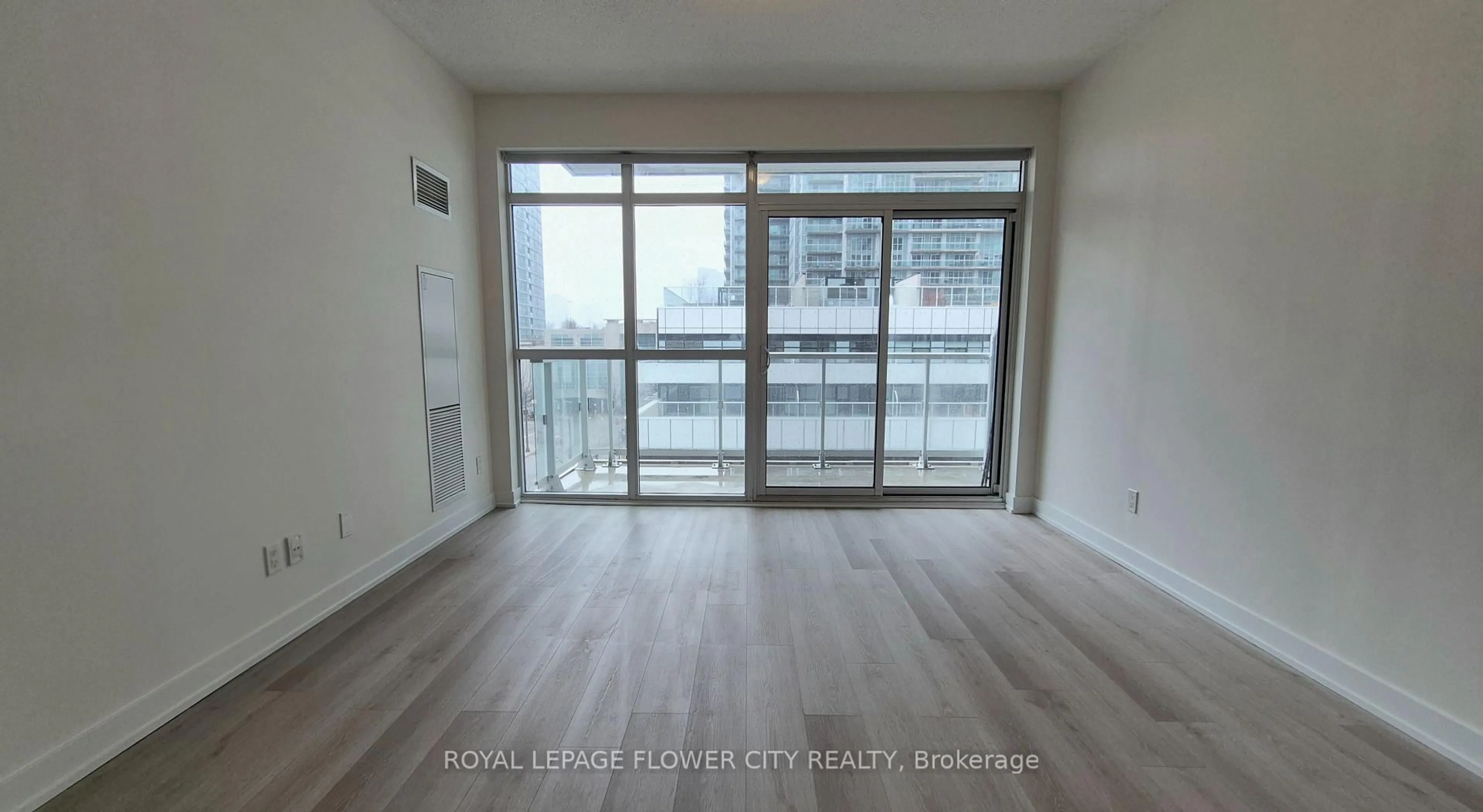 A pic of a room for 251 Manitoba St #432, Toronto Ontario M8Y 0C7